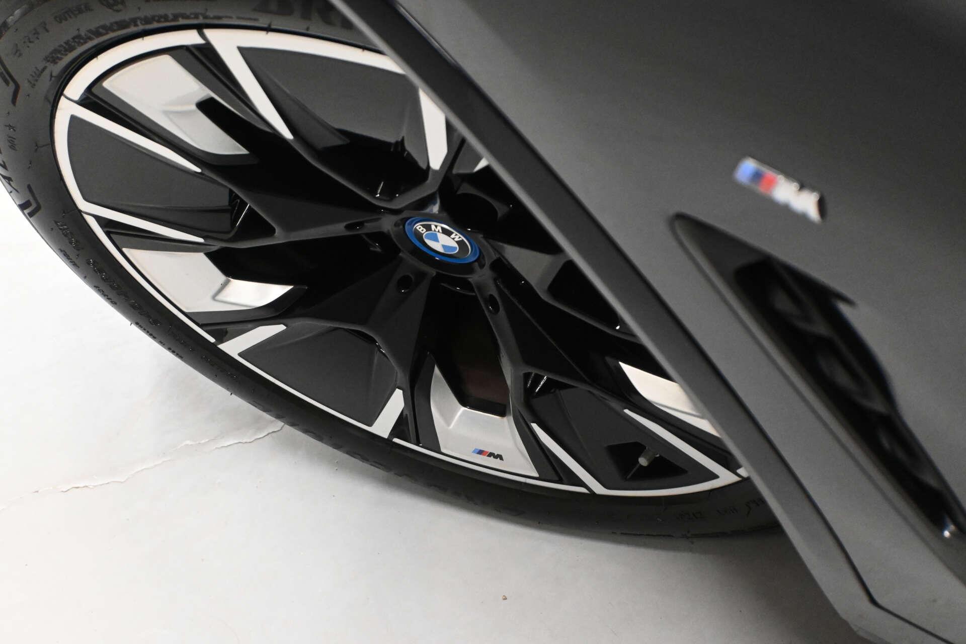 BMW Ix3 view 14
