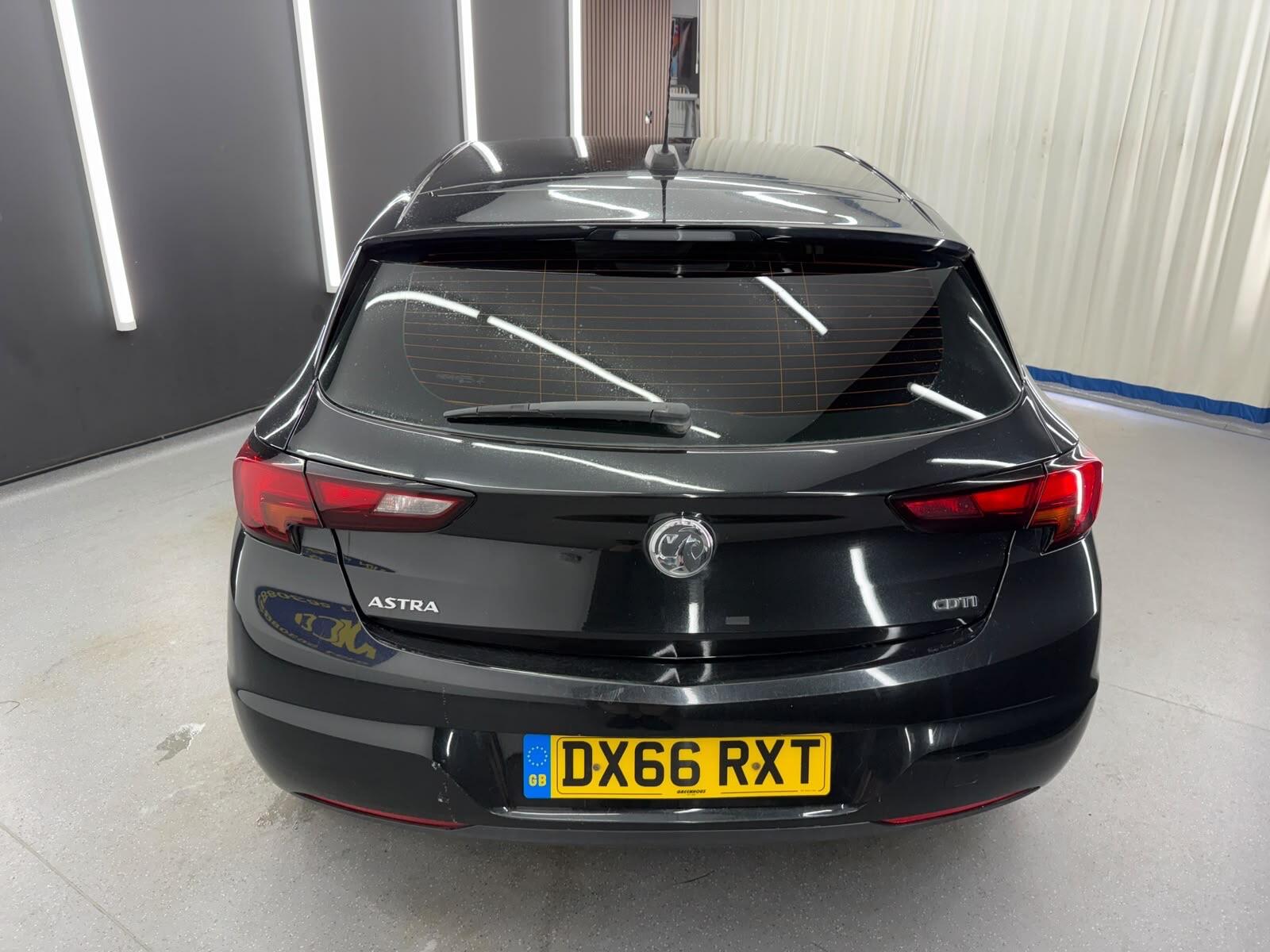 Vauxhall Astra view 7