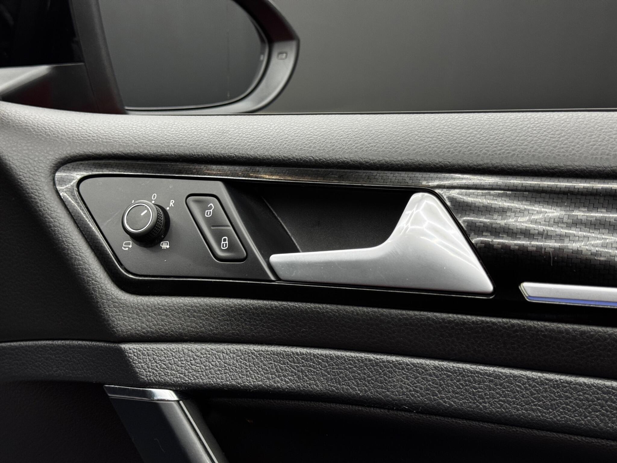 Volkswagen Golf view 42