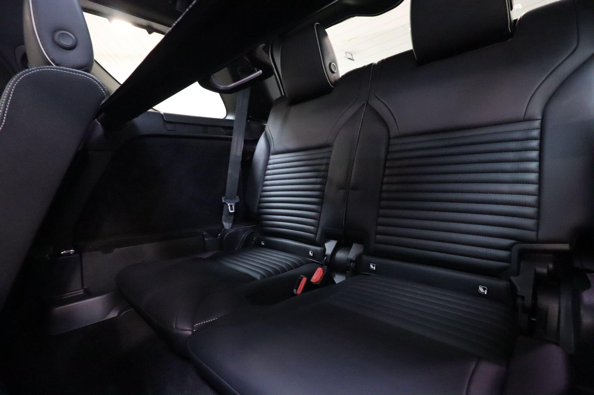 Land Rover Discovery 3 view 13