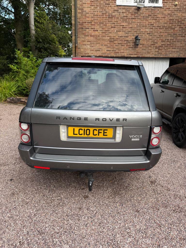 Land Rover Range Rover view 4