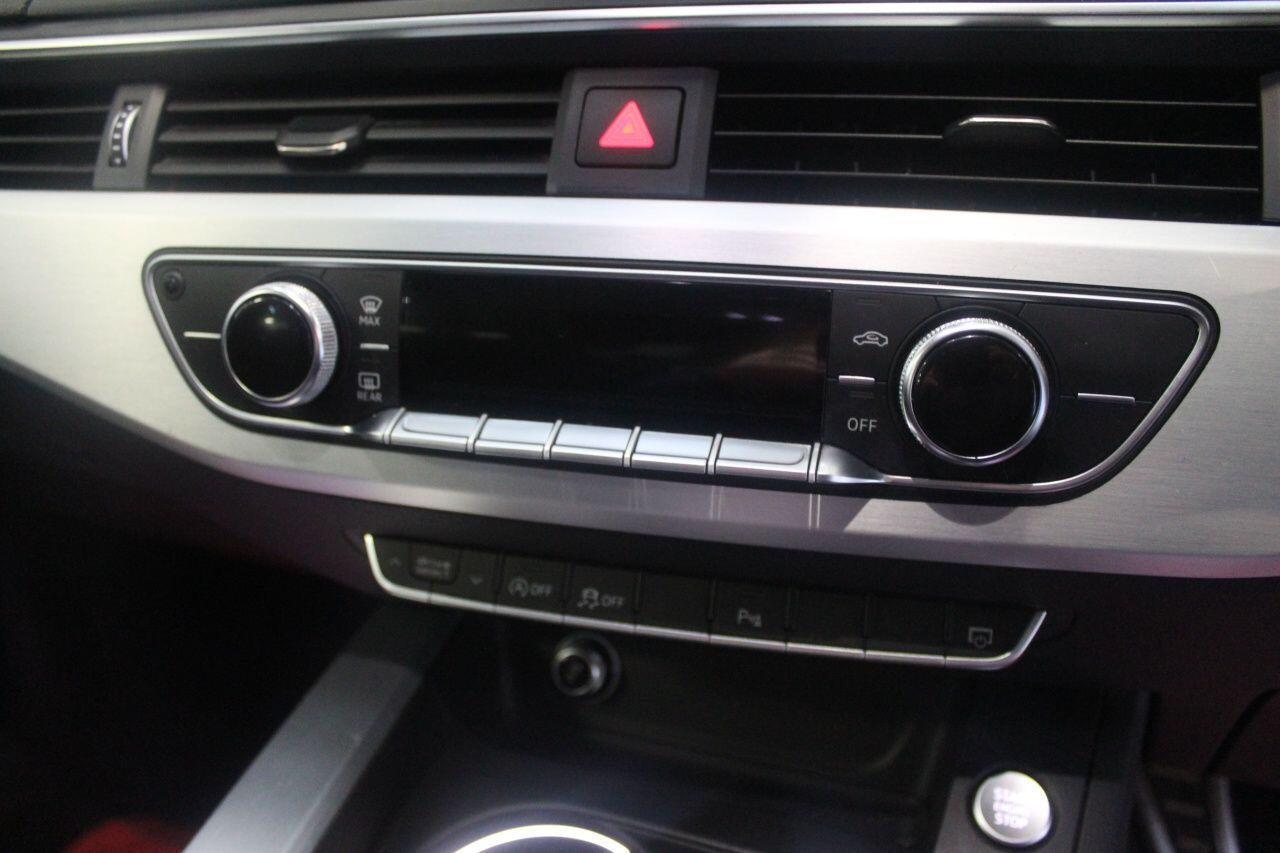 Audi A4 view 43