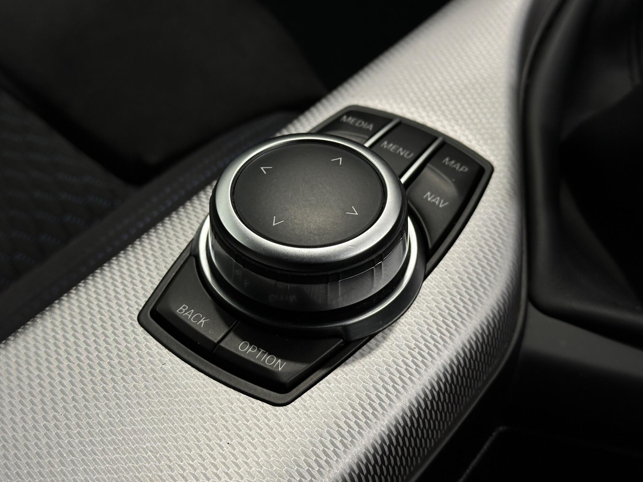 BMW 2 Series view 22