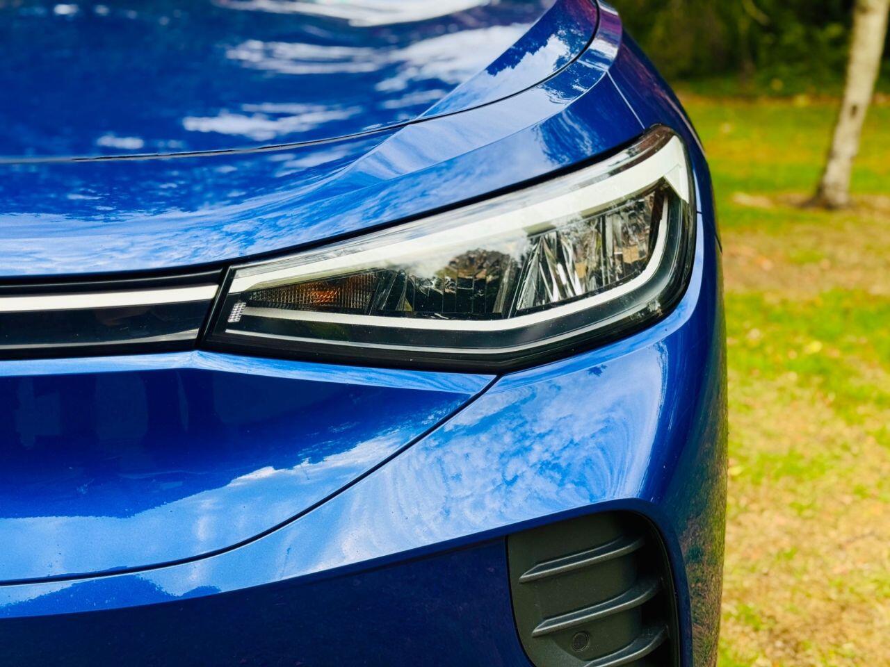 Volkswagen Id.4 view 5