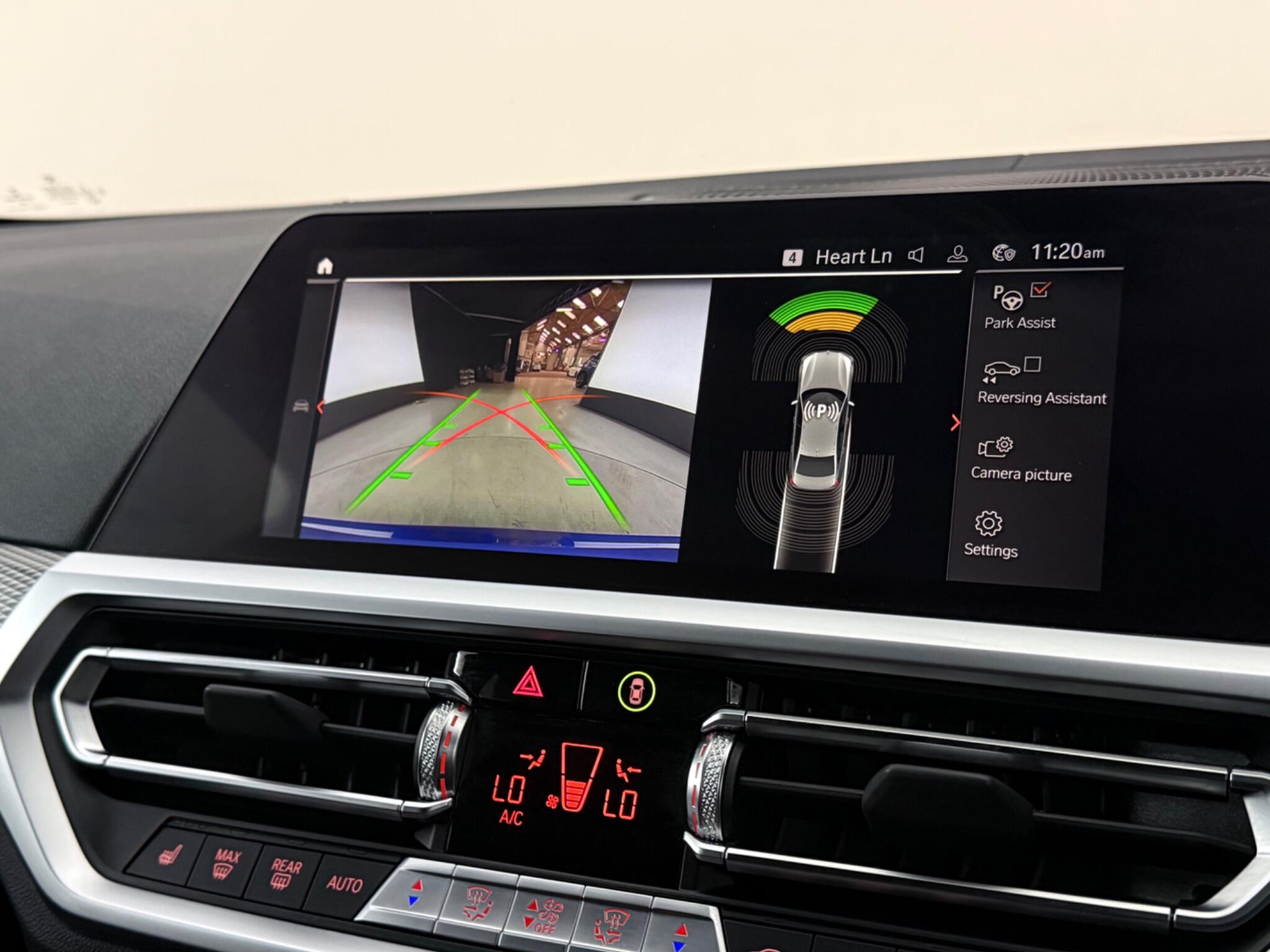 BMW 3 Series view 27