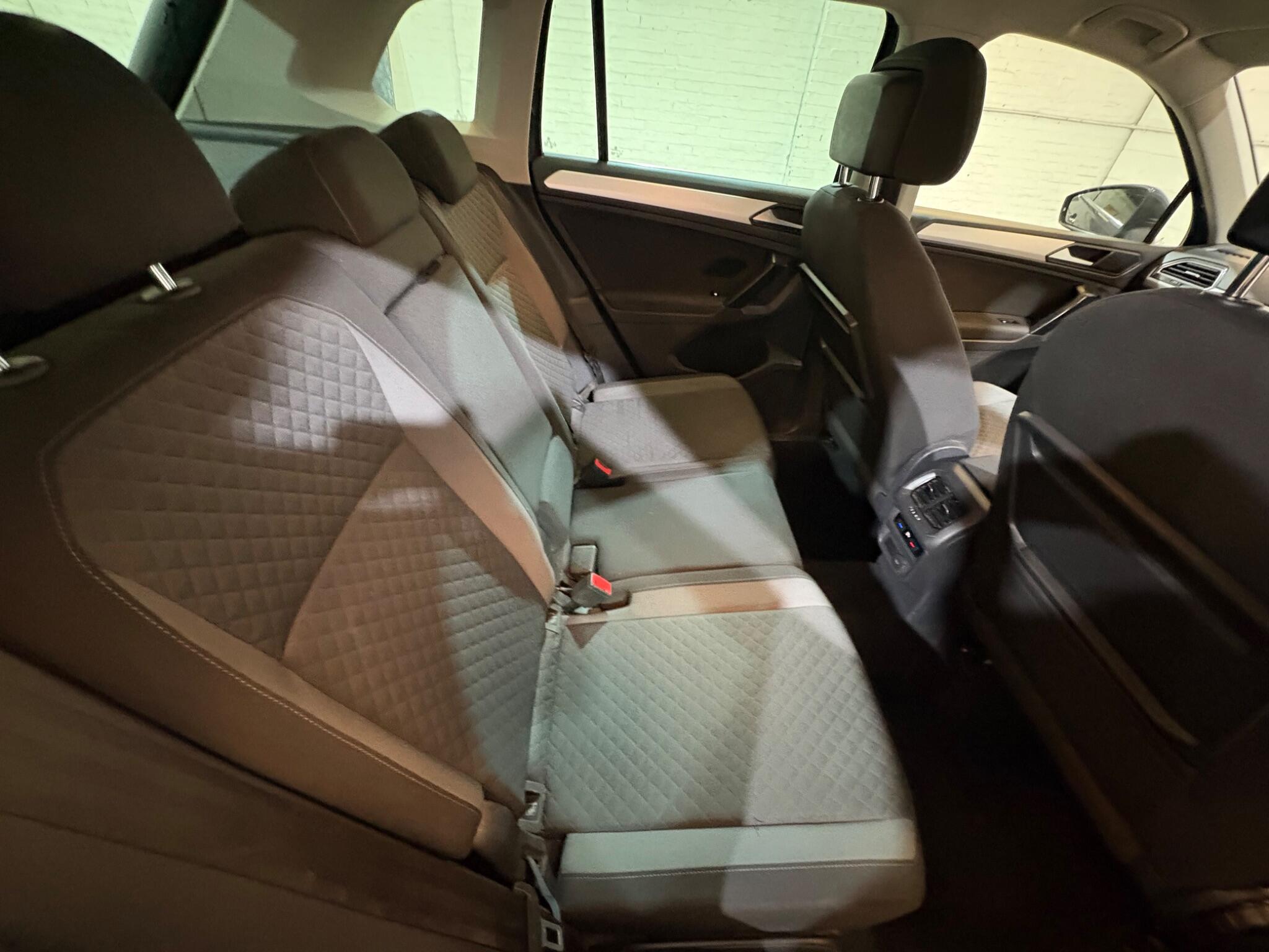 Volkswagen Tiguan view 44