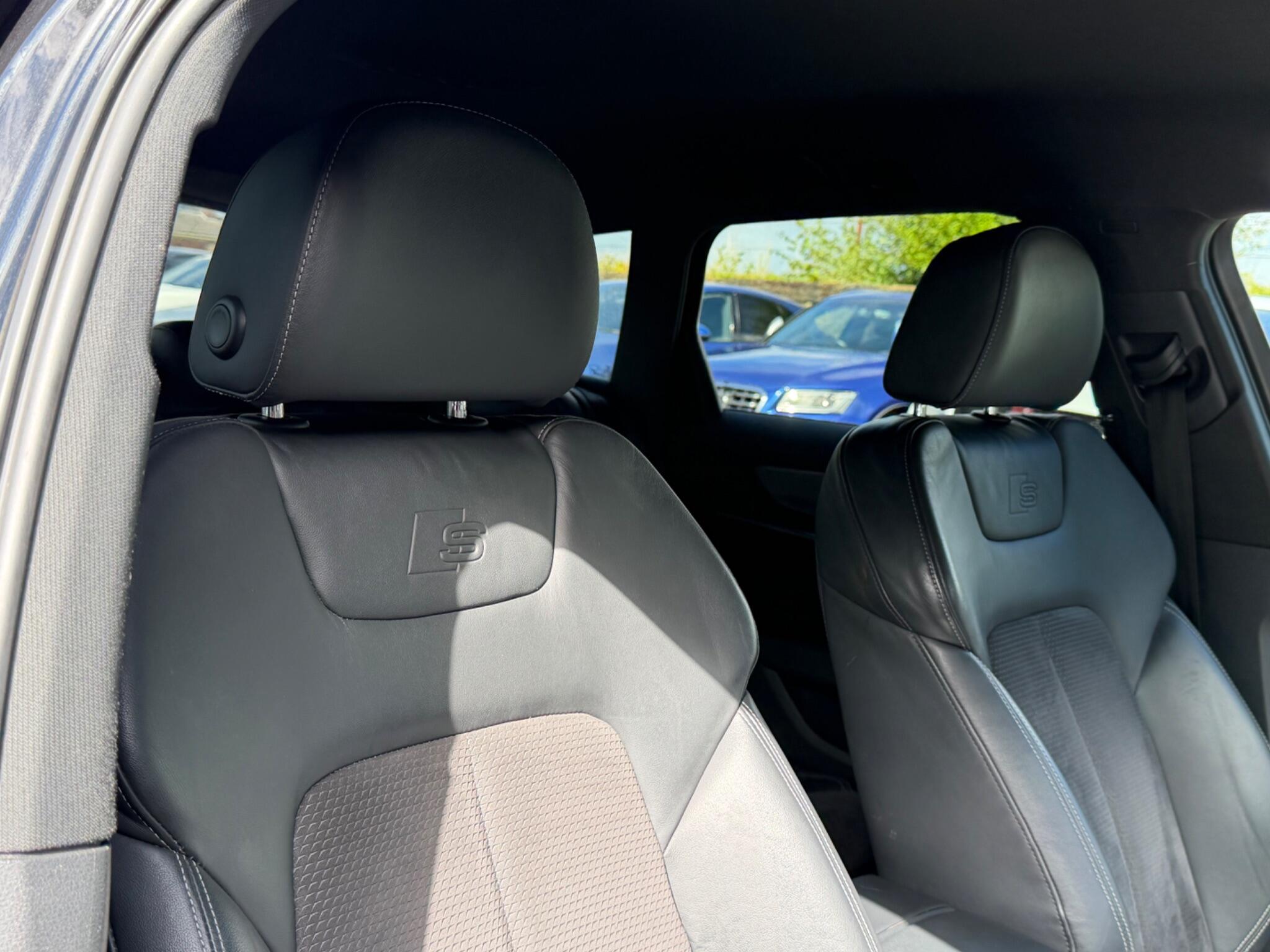 Audi A6 view 18