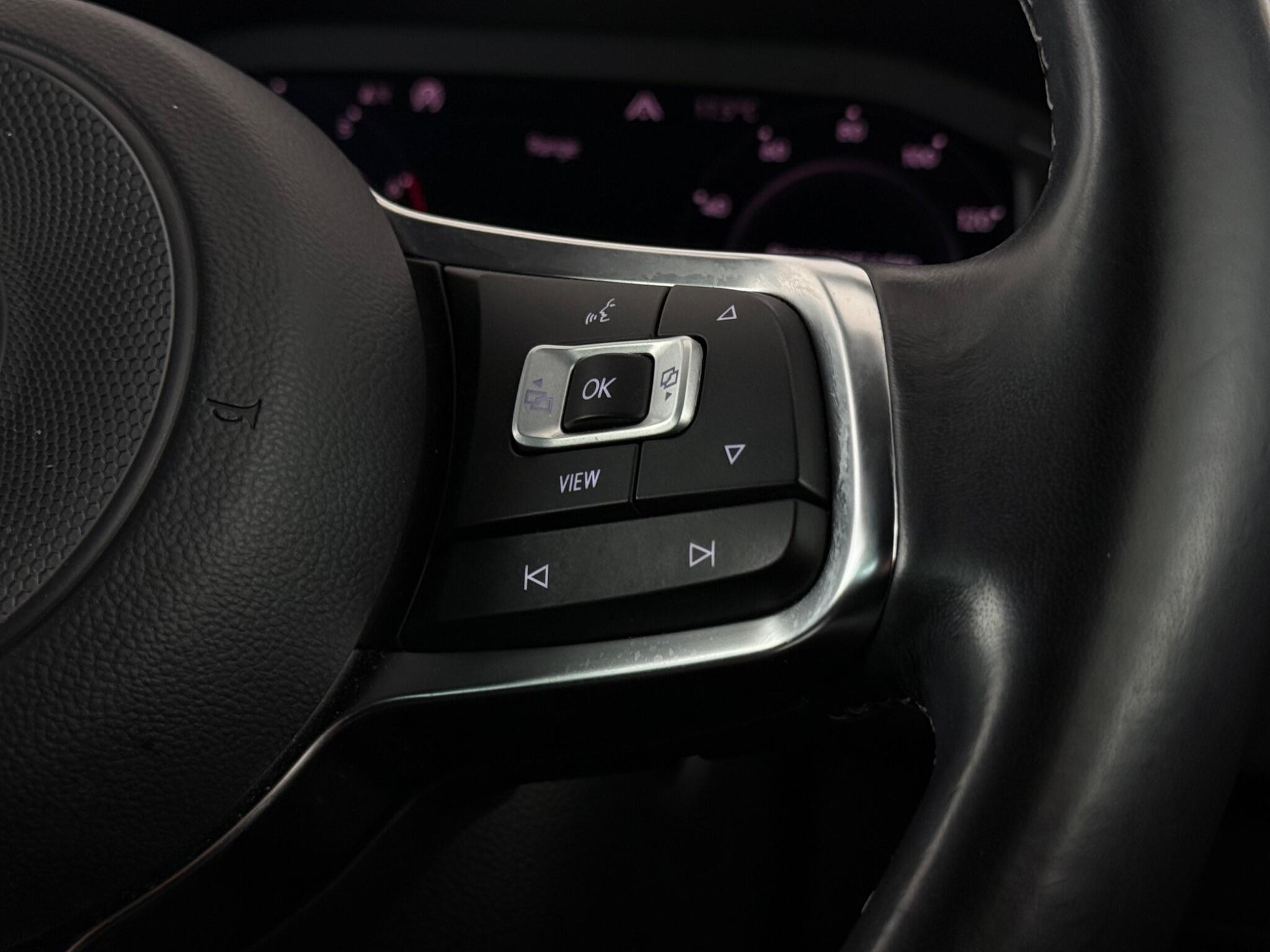 Volkswagen Tiguan view 17
