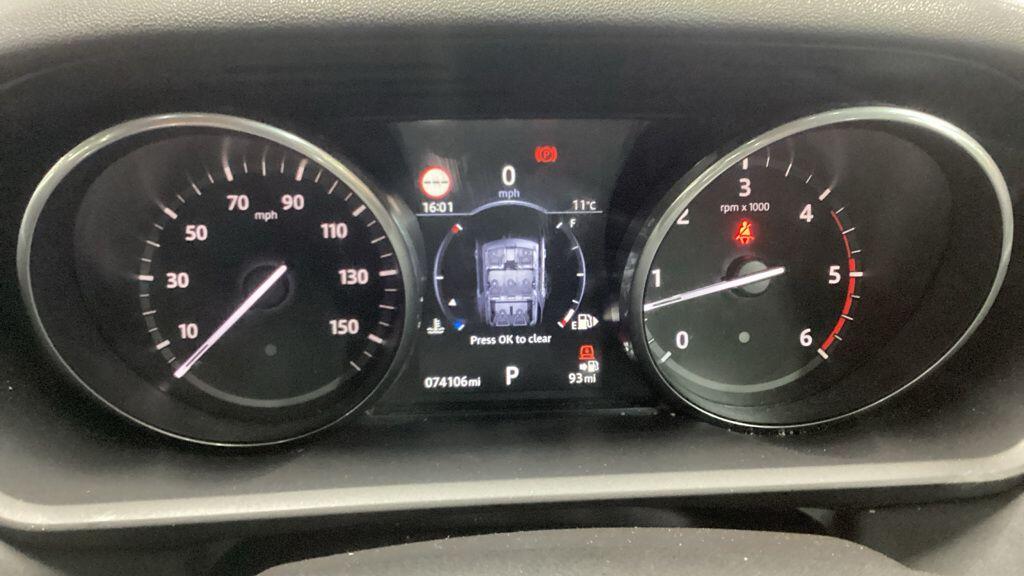 Land Rover Discovery 3 view 4