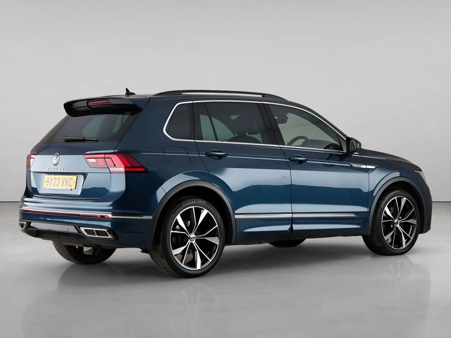 Volkswagen Tiguan view 6