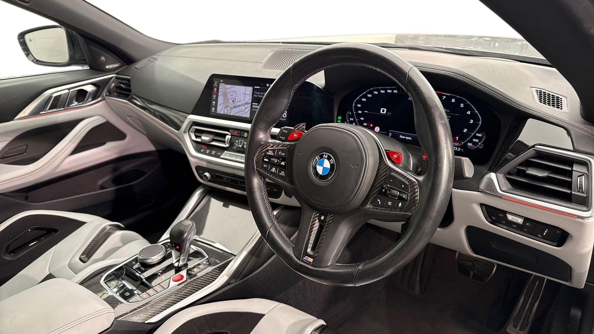 BMW M4 view 9