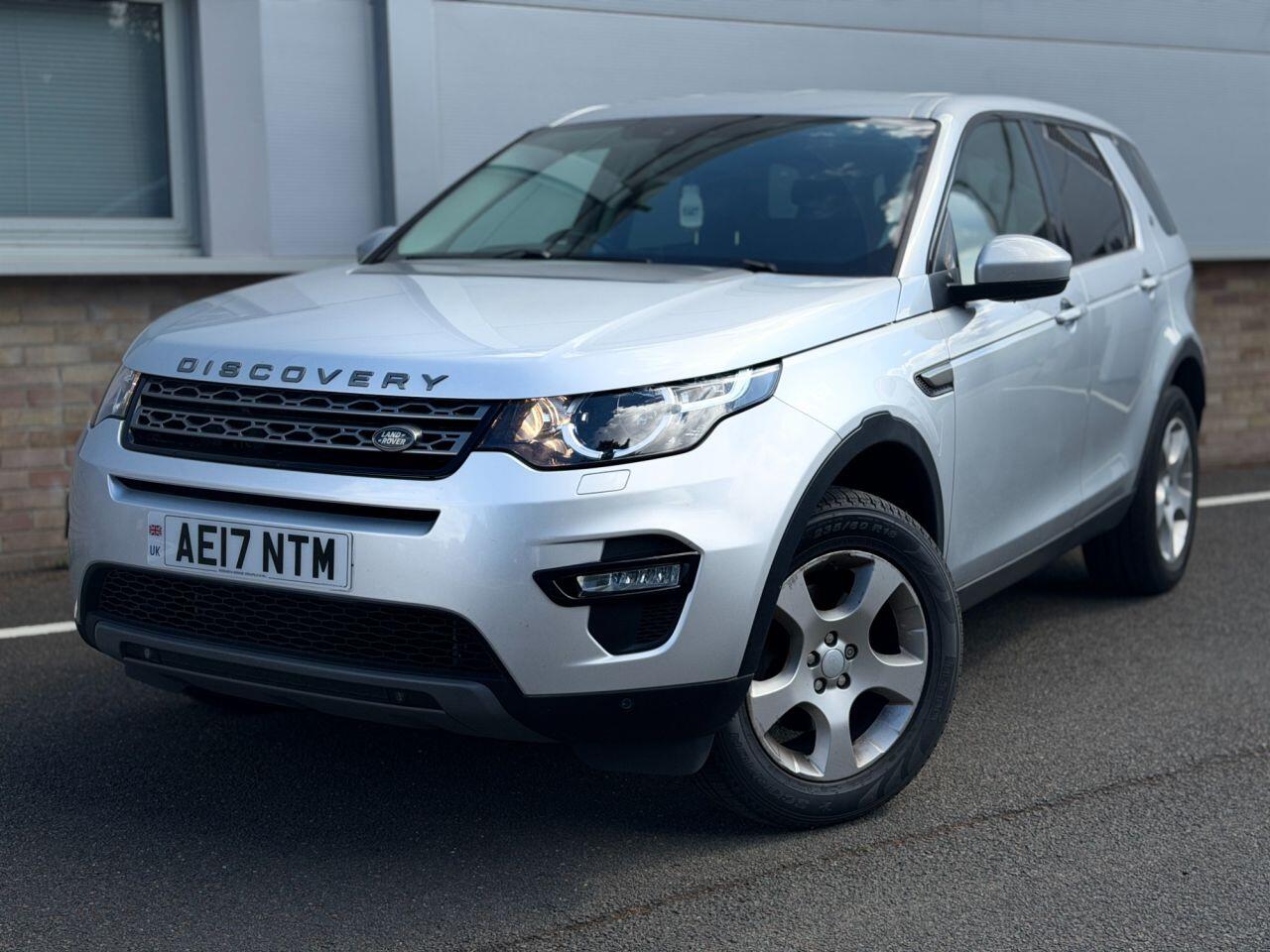 Land Rover Discovery Sport view 22
