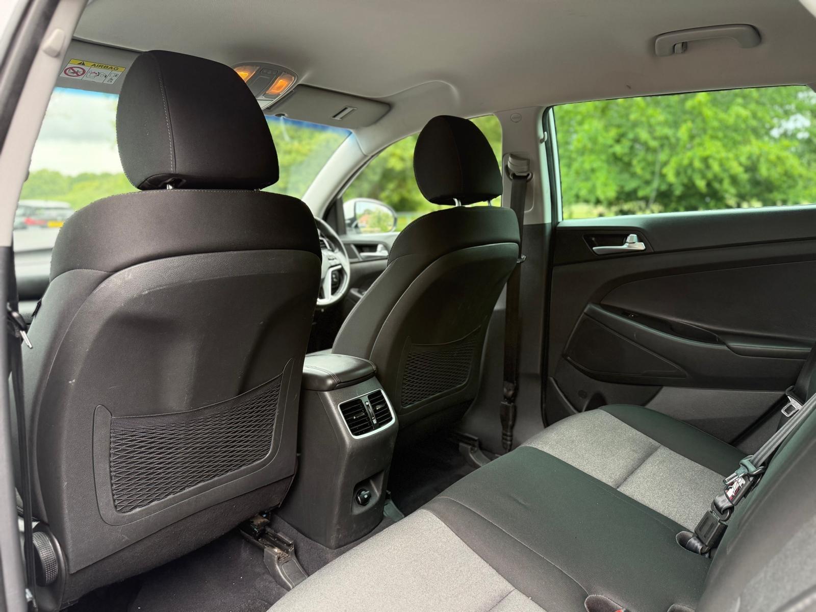 Hyundai Tucson view 32