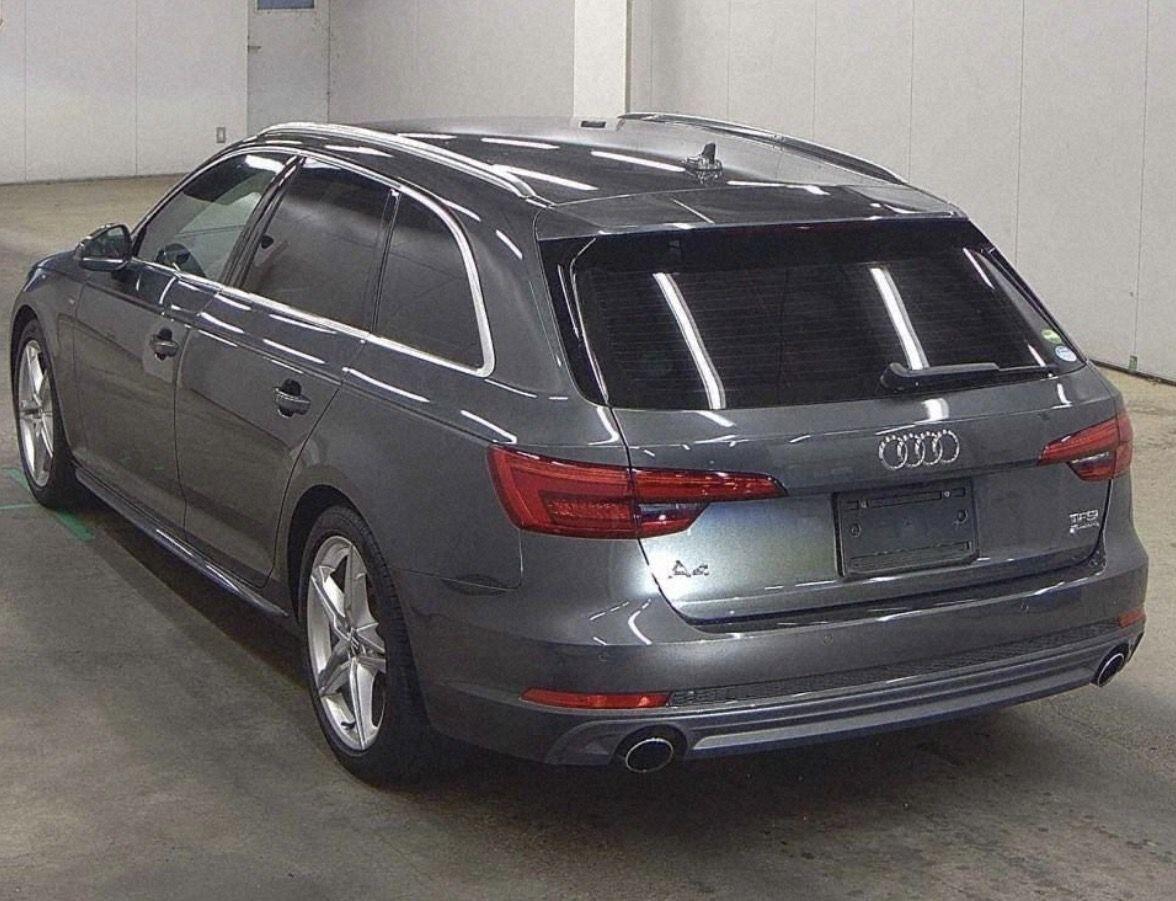 Audi A4 view 3