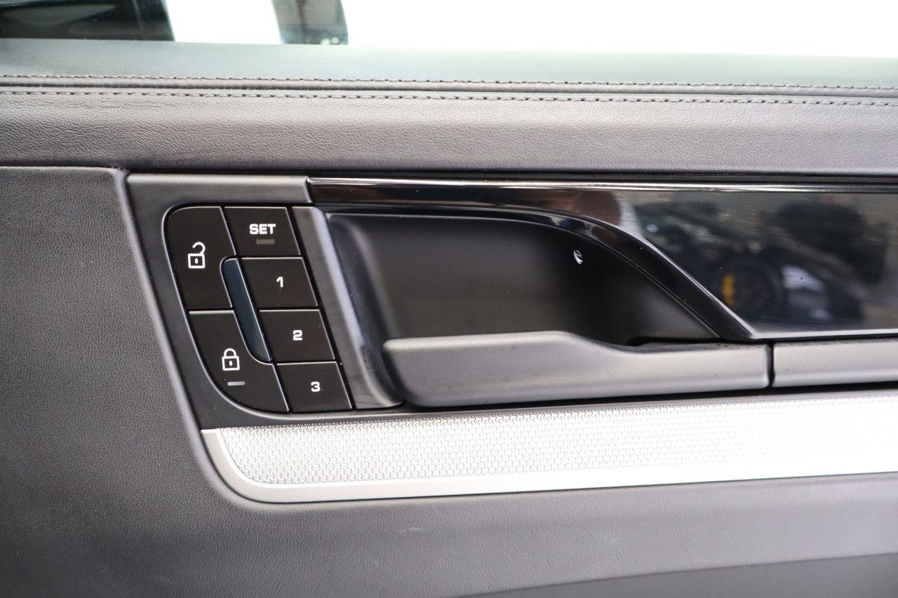 Porsche Cayenne view 21