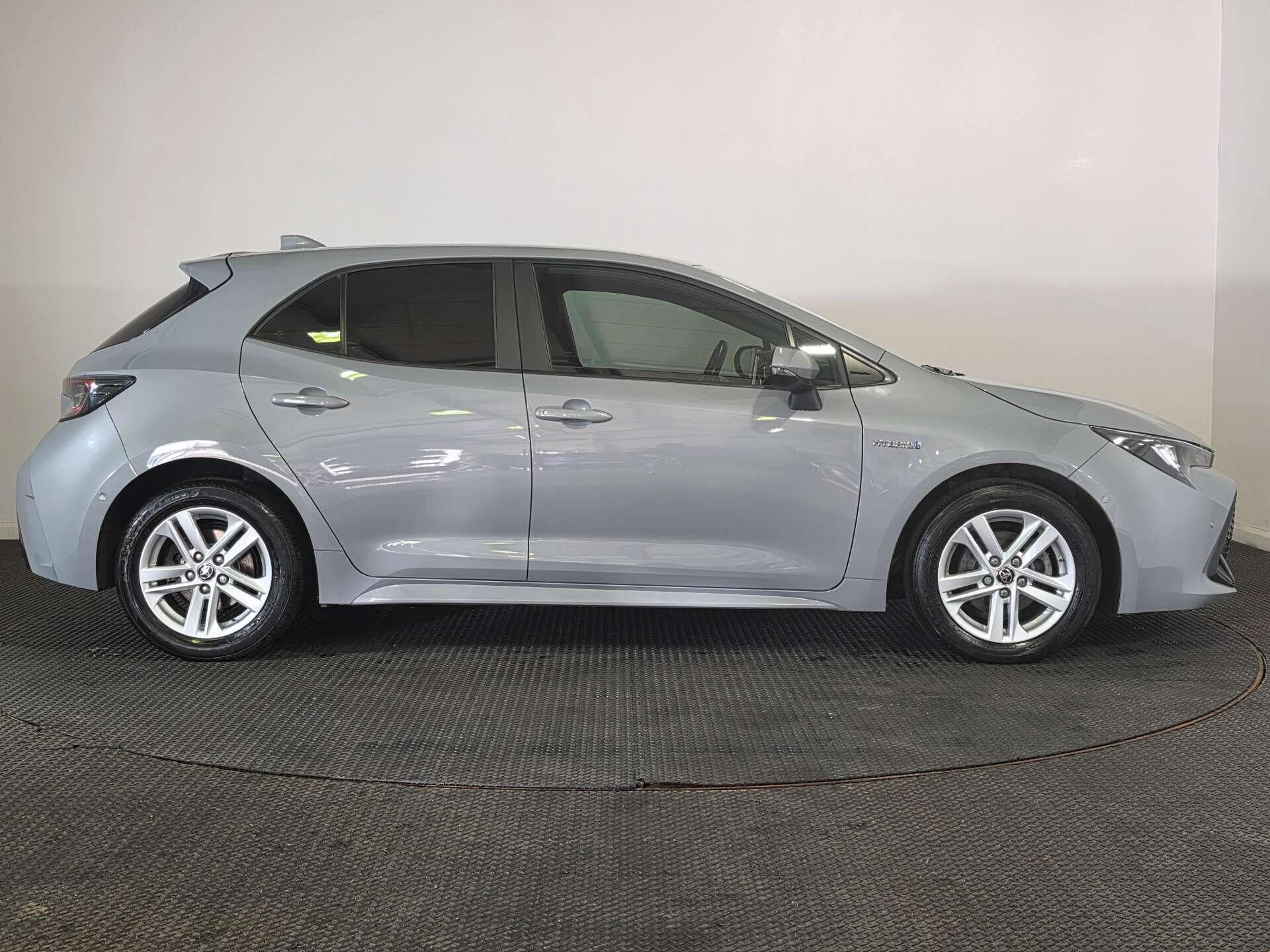 Toyota Corolla view 8