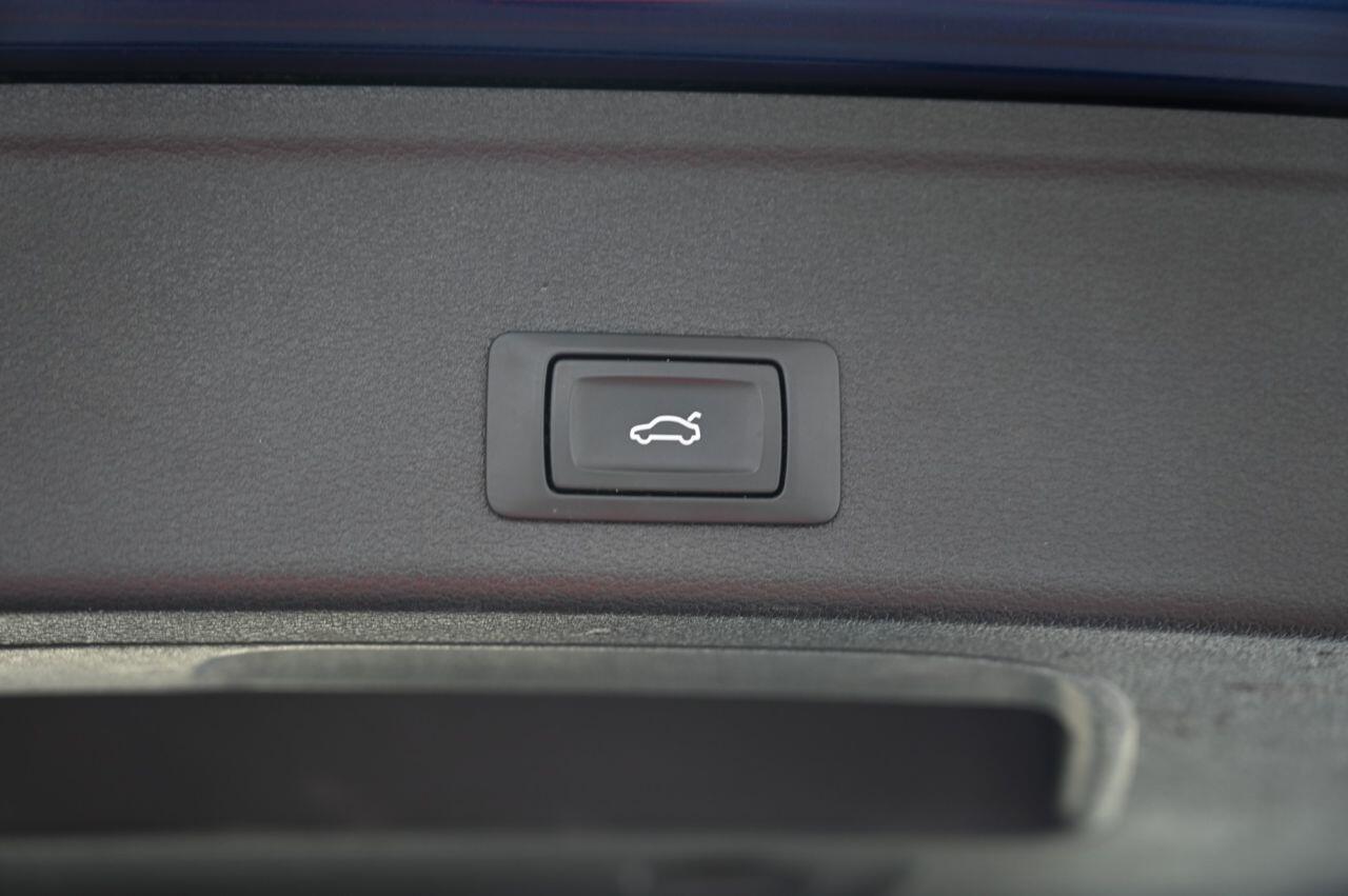 Audi S4 Avant view 46
