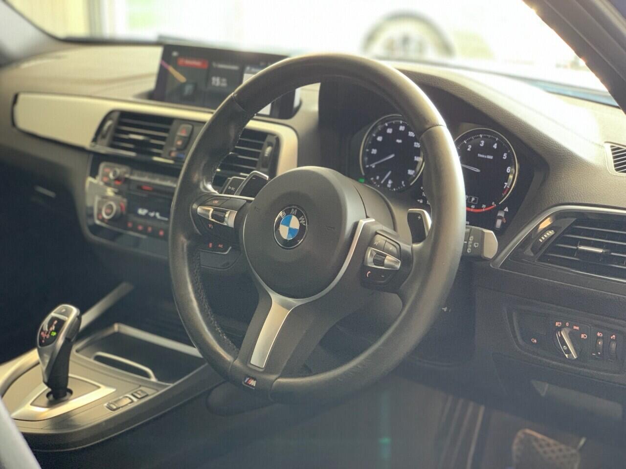 BMW 1 Series view 40