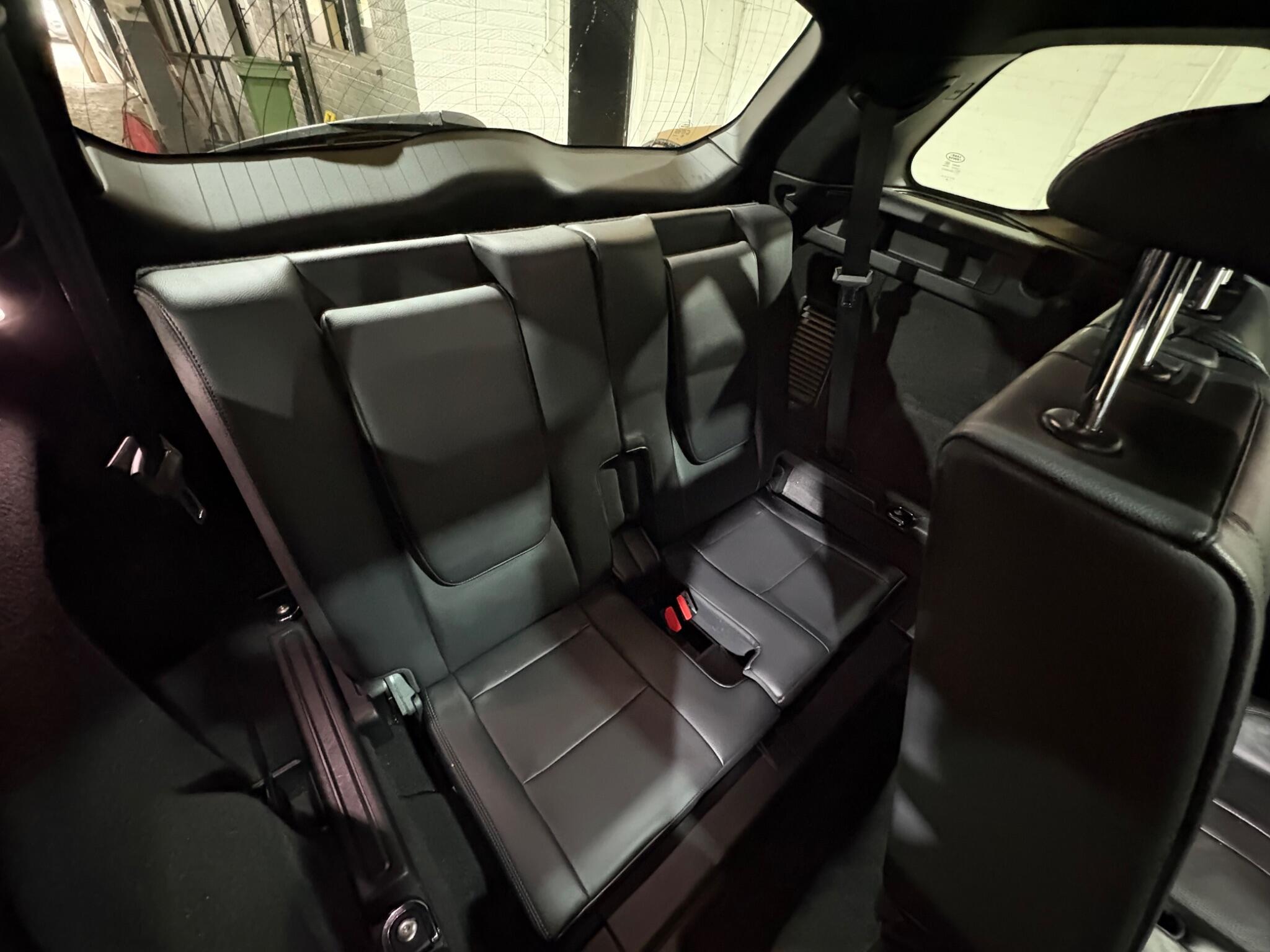 Land Rover Discovery Sport view 44