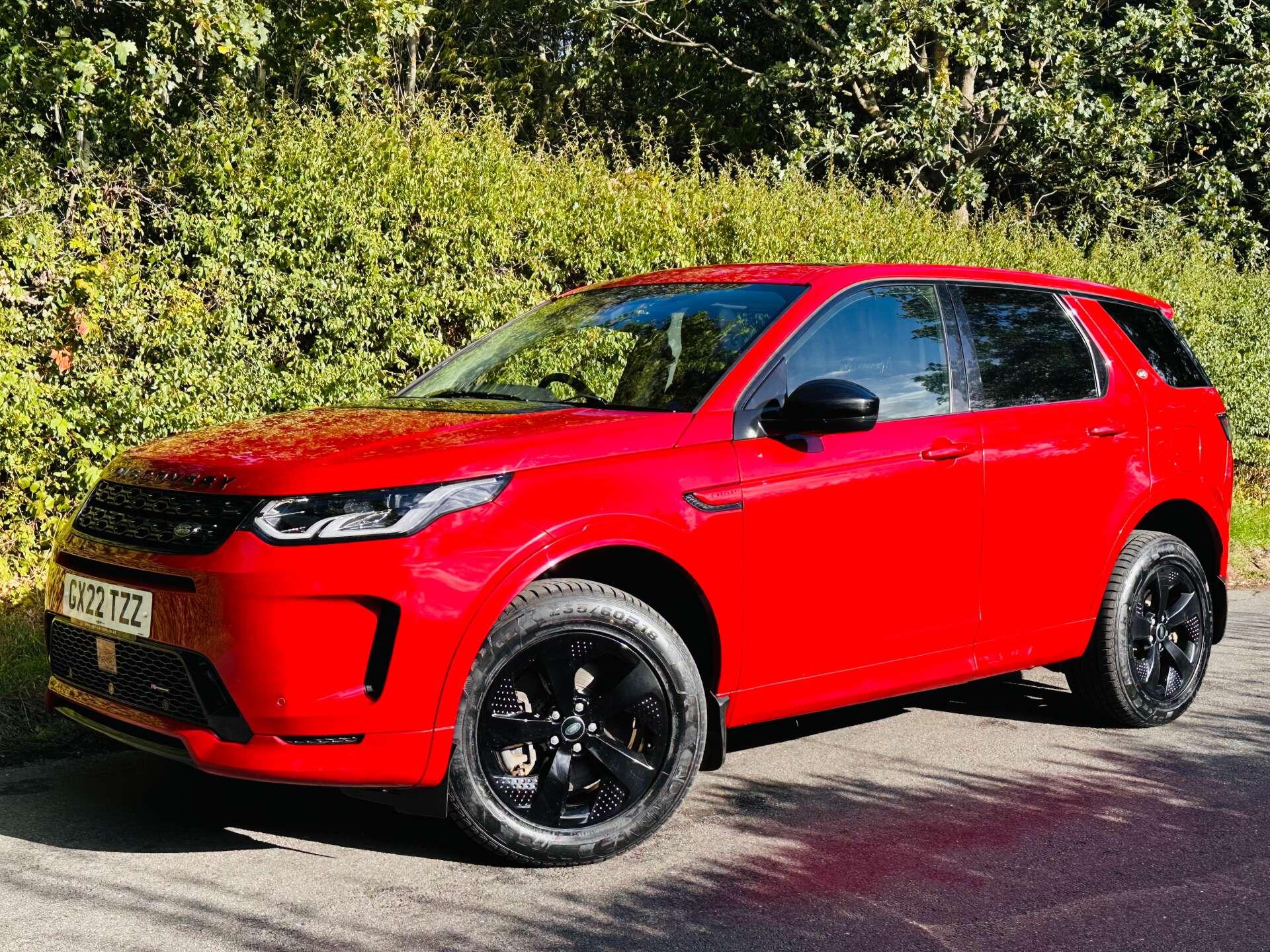 Land Rover Discovery Sport view 5
