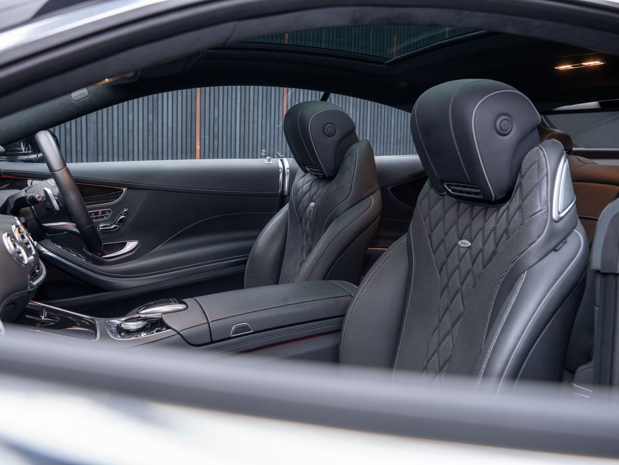 Mercedes-Benz S-Class view 28