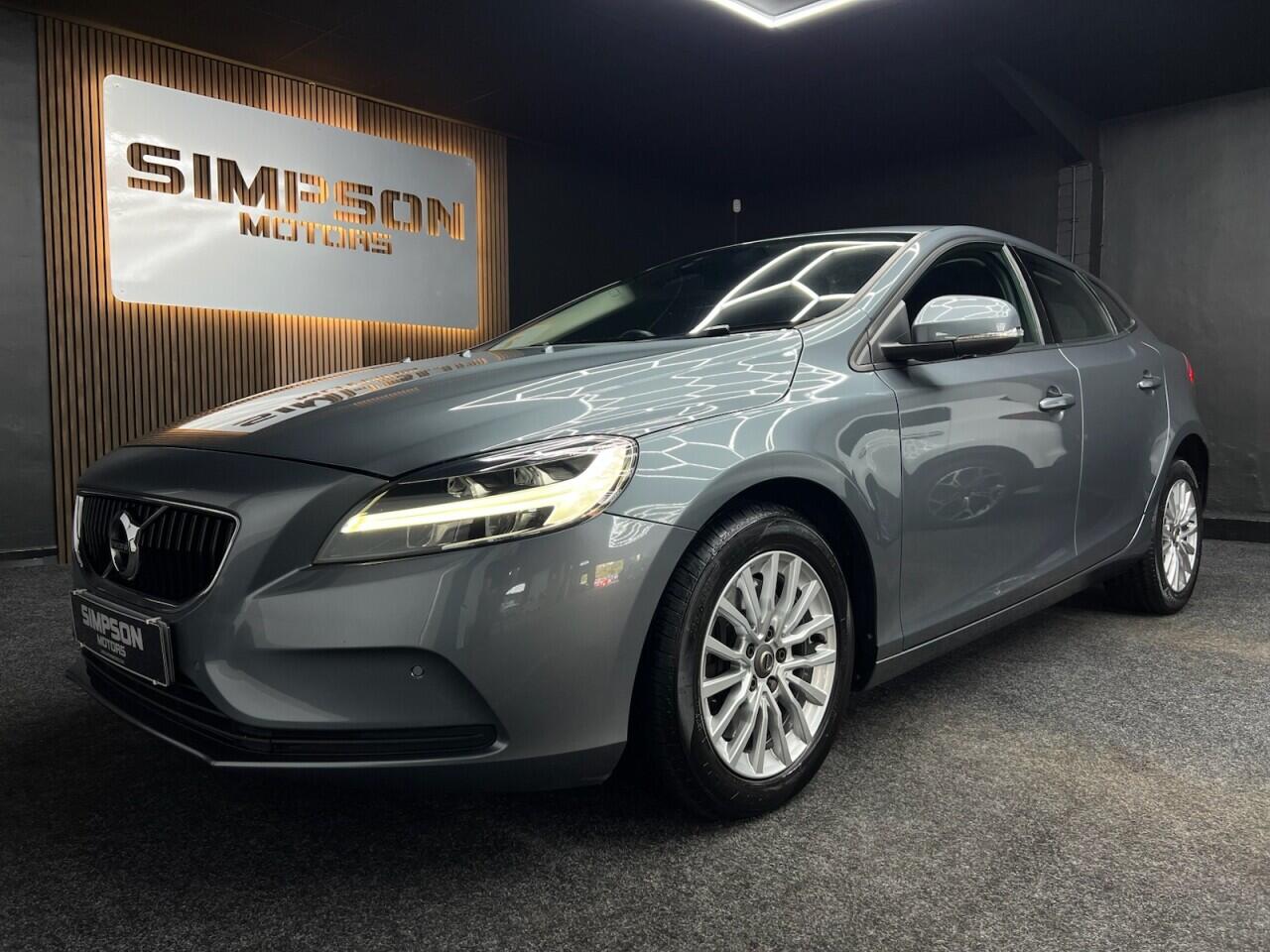 Volvo V40 view 25