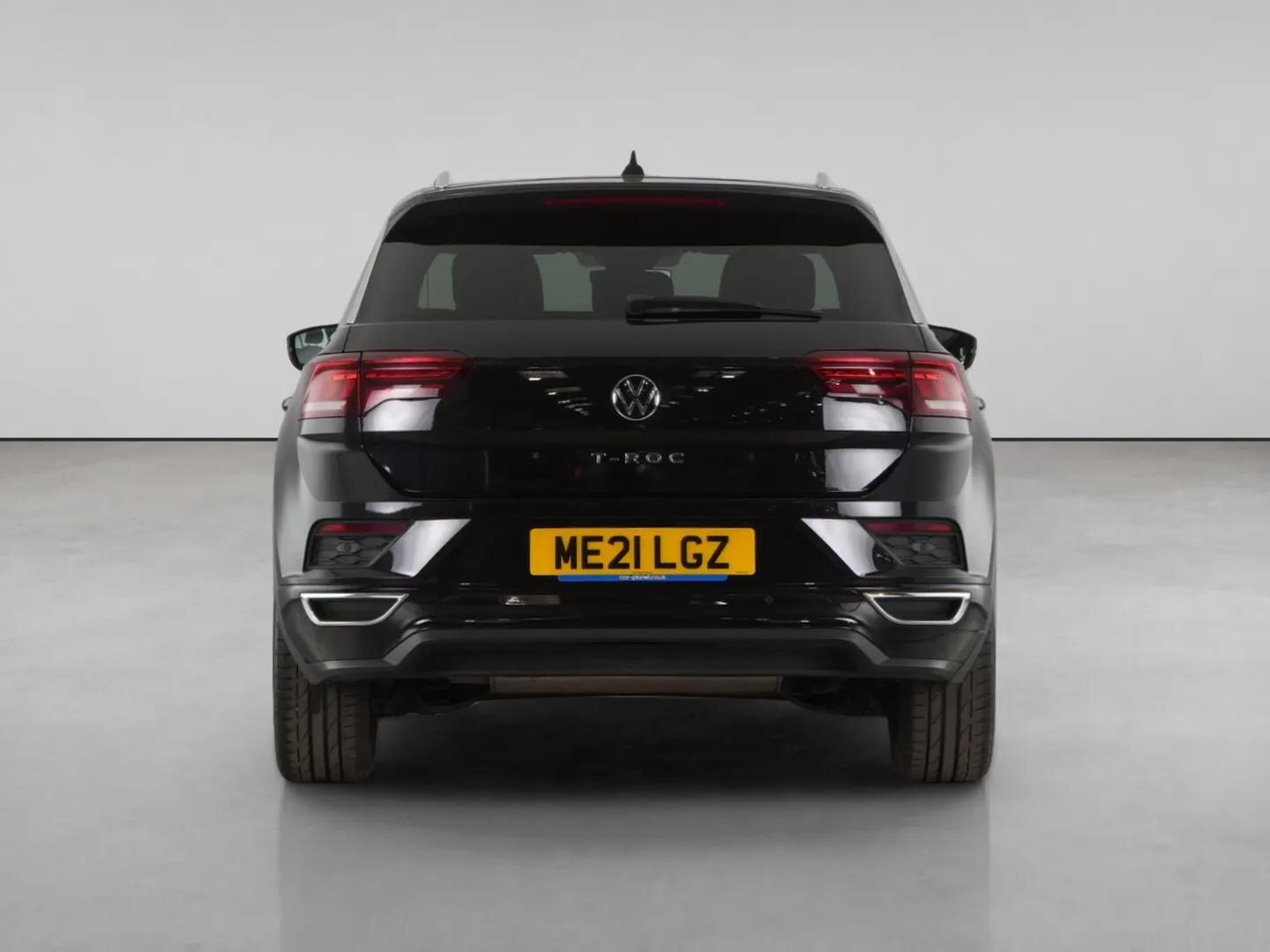 Volkswagen T-Roc view 7