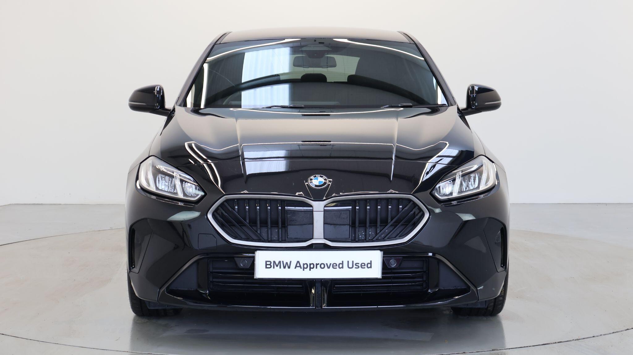 BMW 1 Series view 15