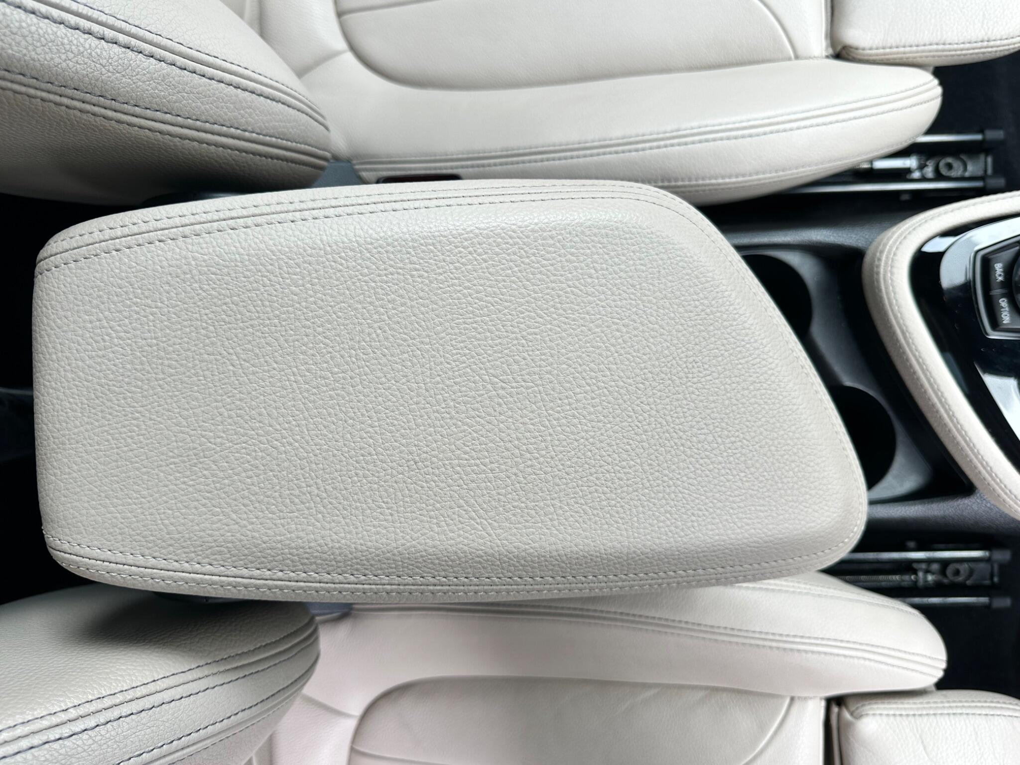 BMW 2 Series Active Tourer view 30