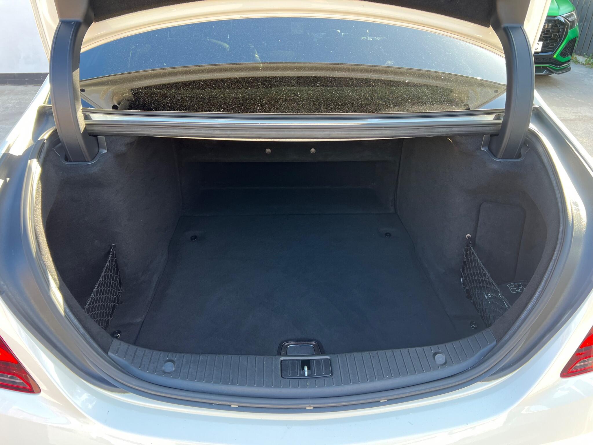 Mercedes-Benz S-Class view 68