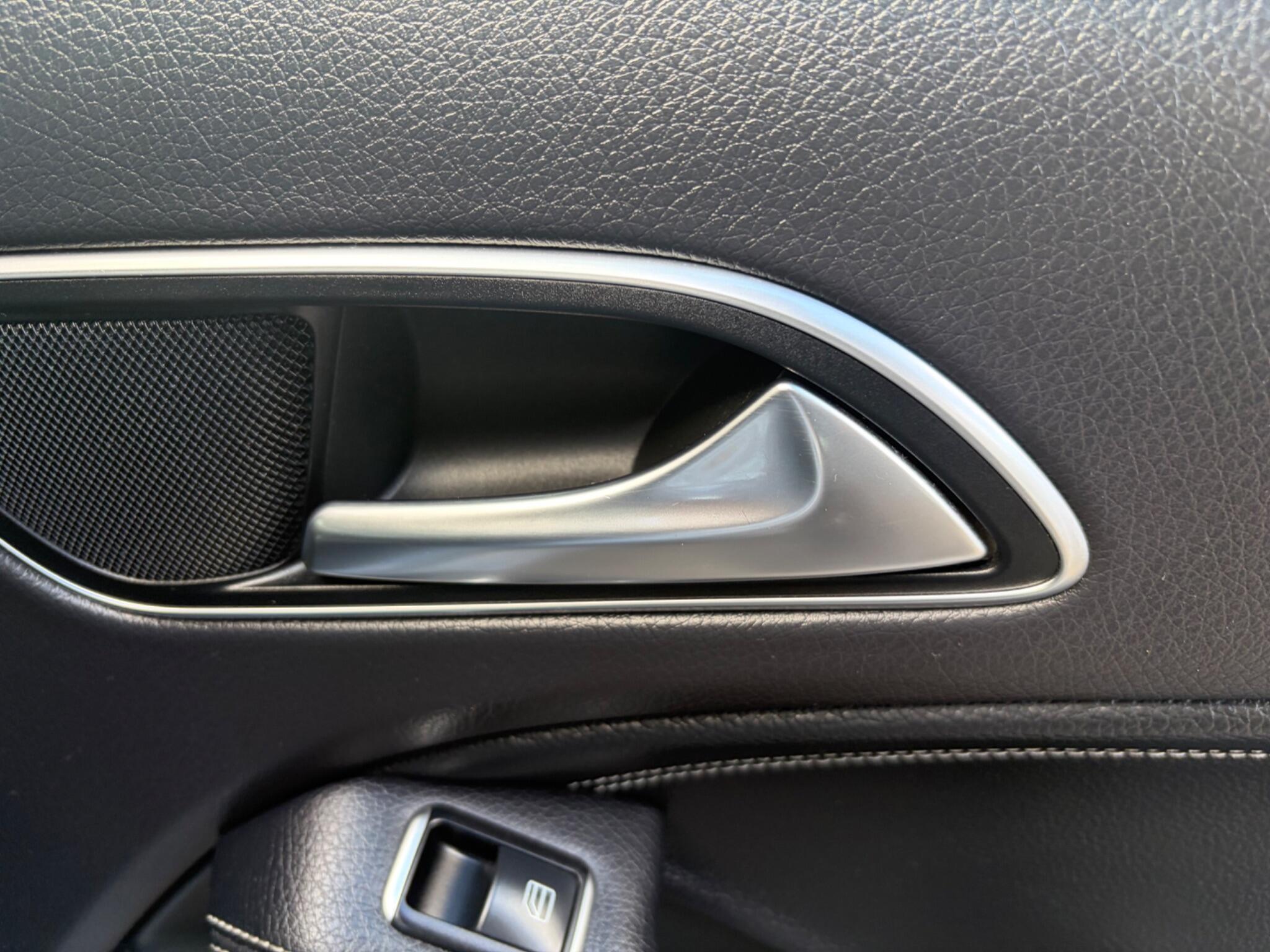 Mercedes-Benz Cla view 63