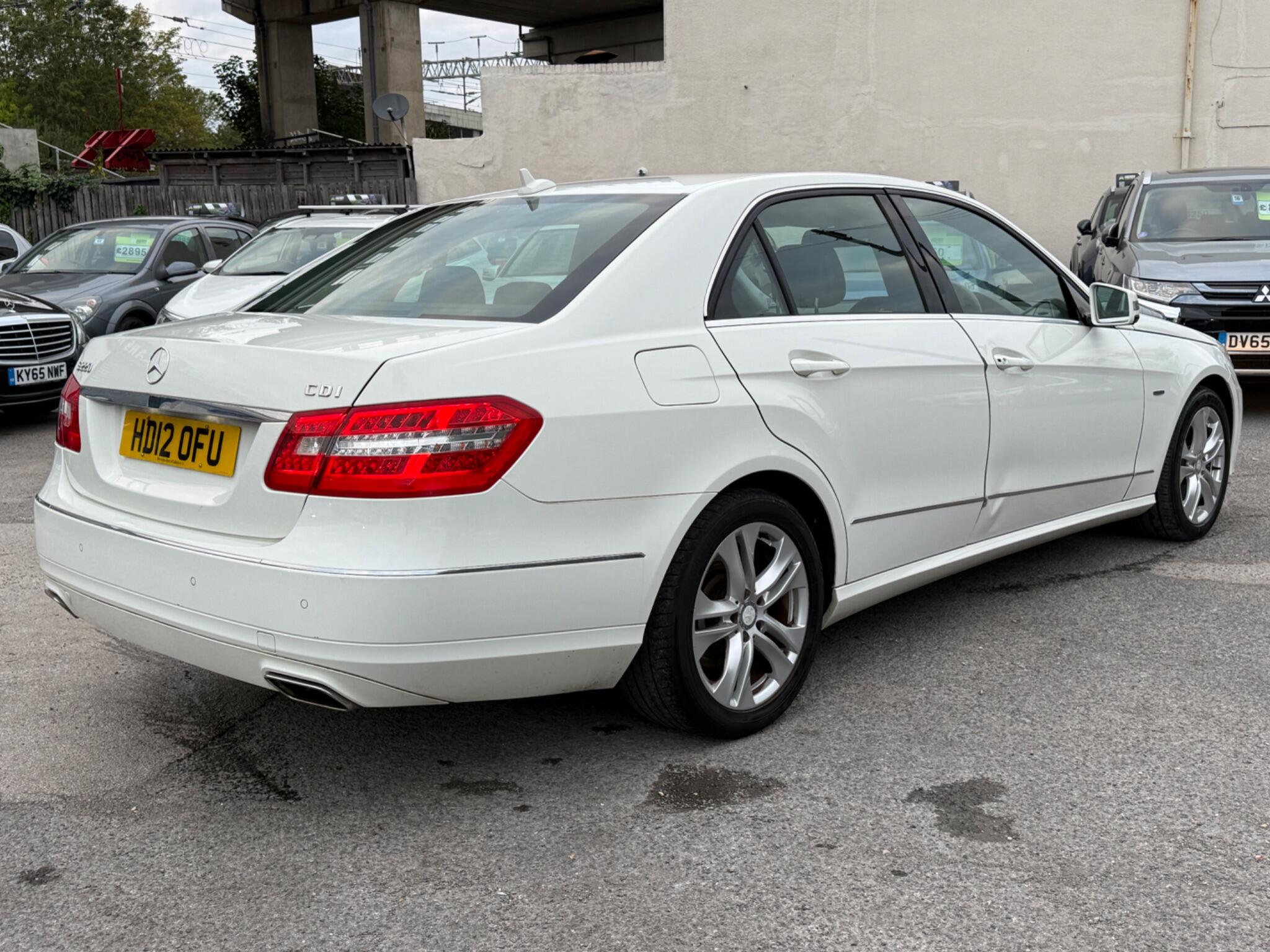 Mercedes-Benz E Class - Image 17