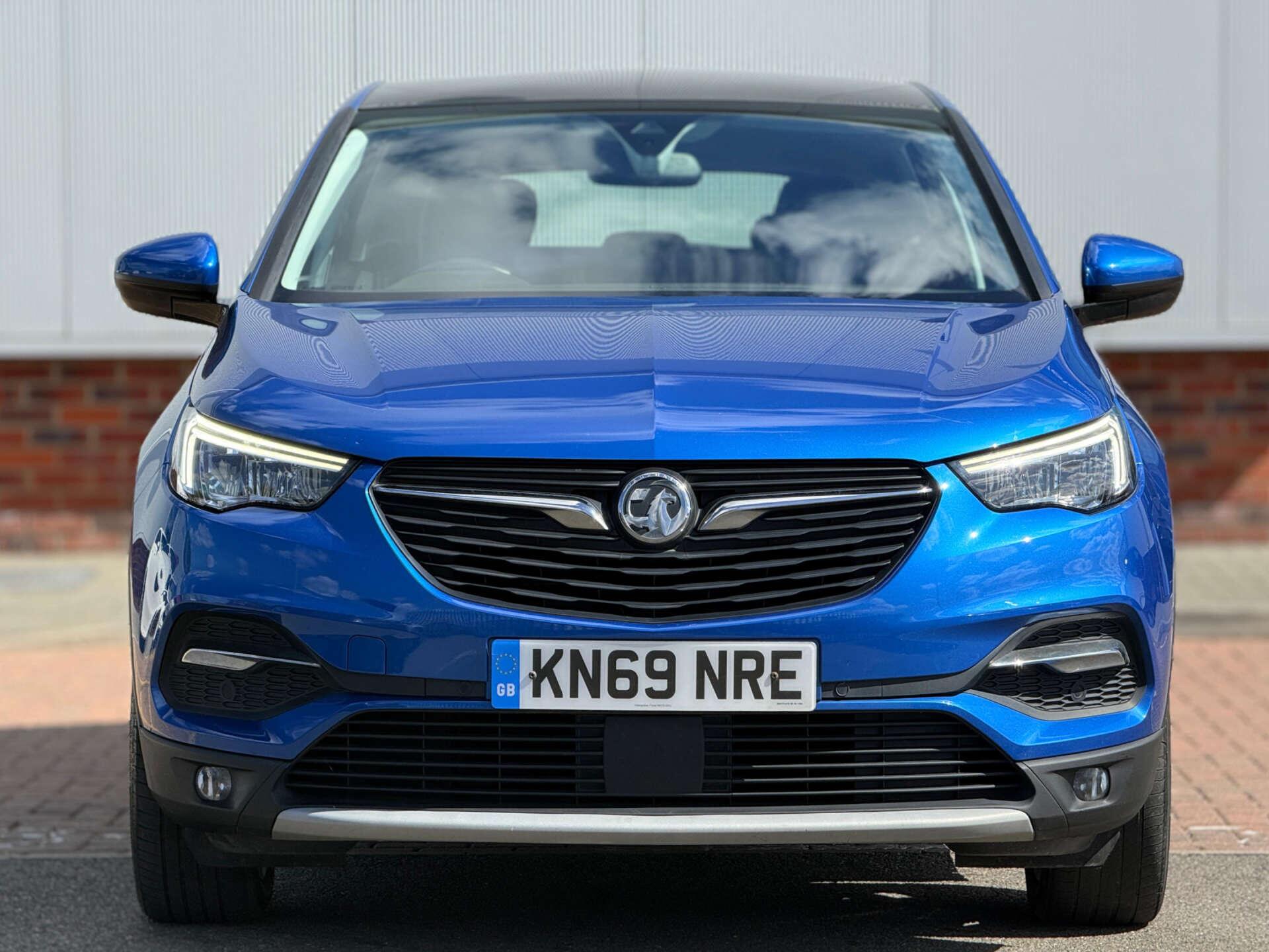 Vauxhall Grandland X view 2