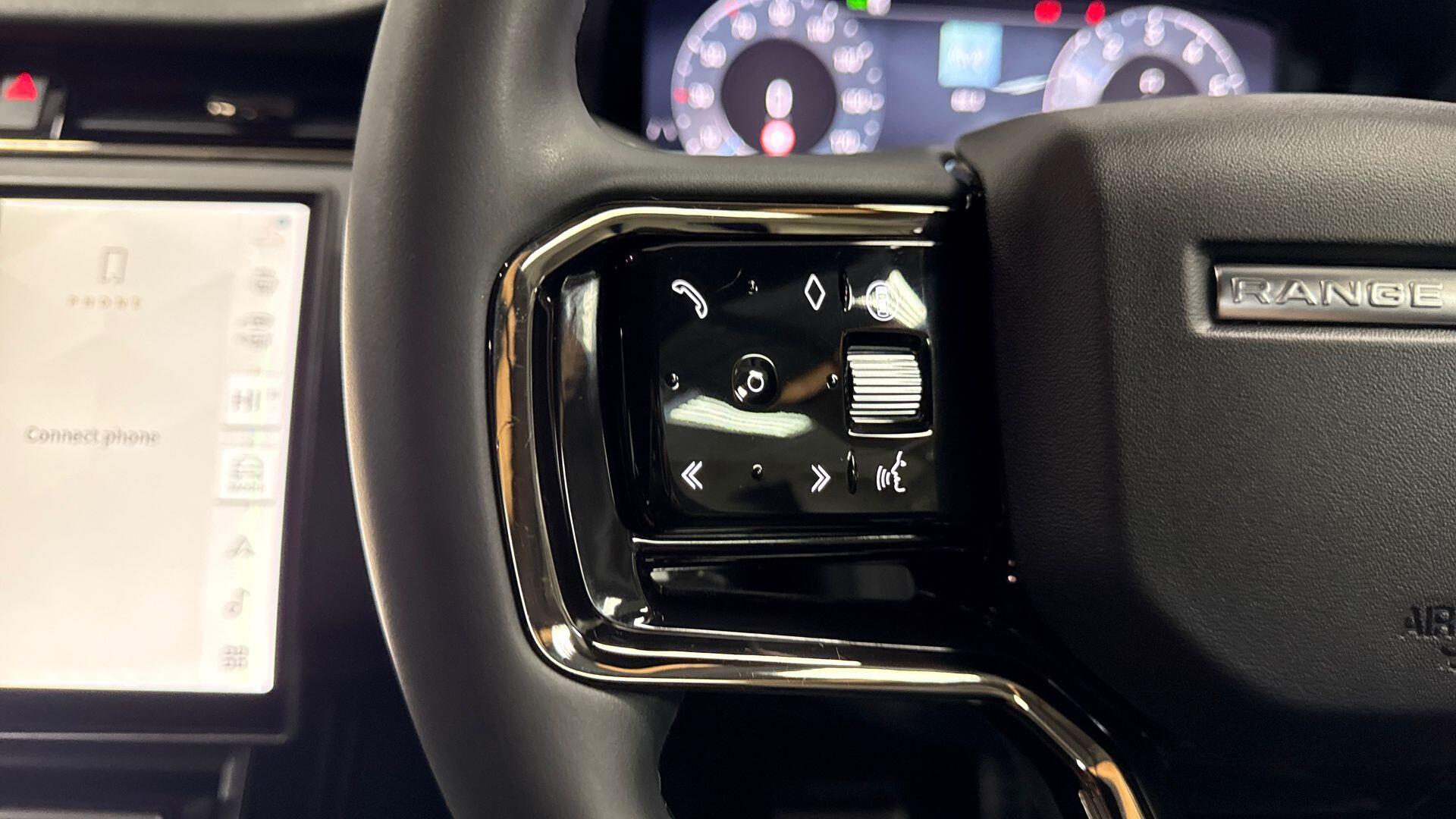 Land Rover Range Rover Evoque view 27