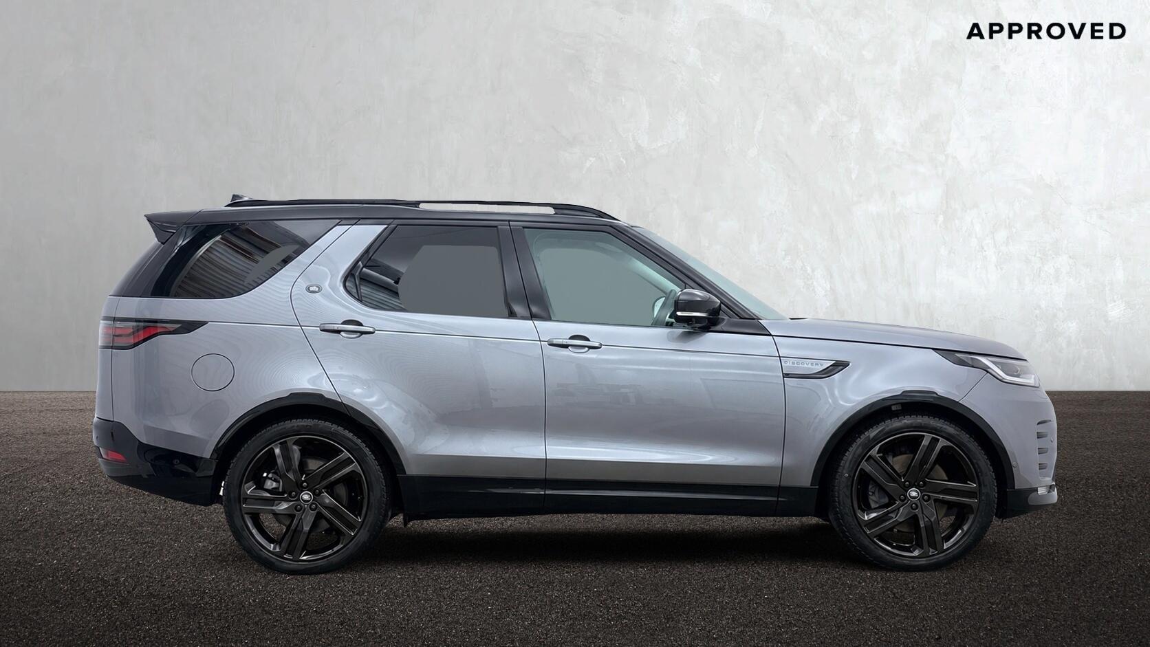 Land Rover Discovery view 5