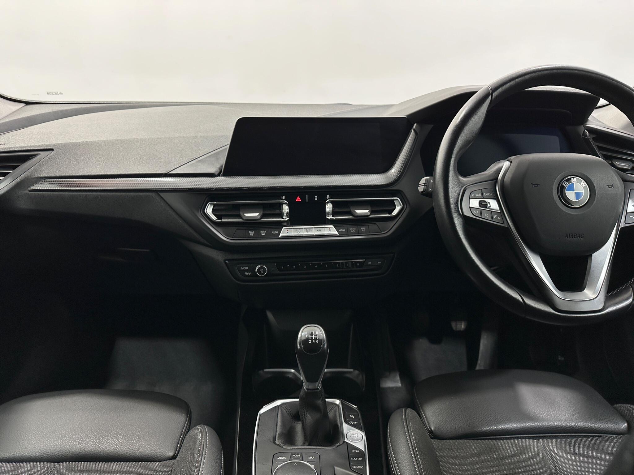 BMW 2 Series view 20