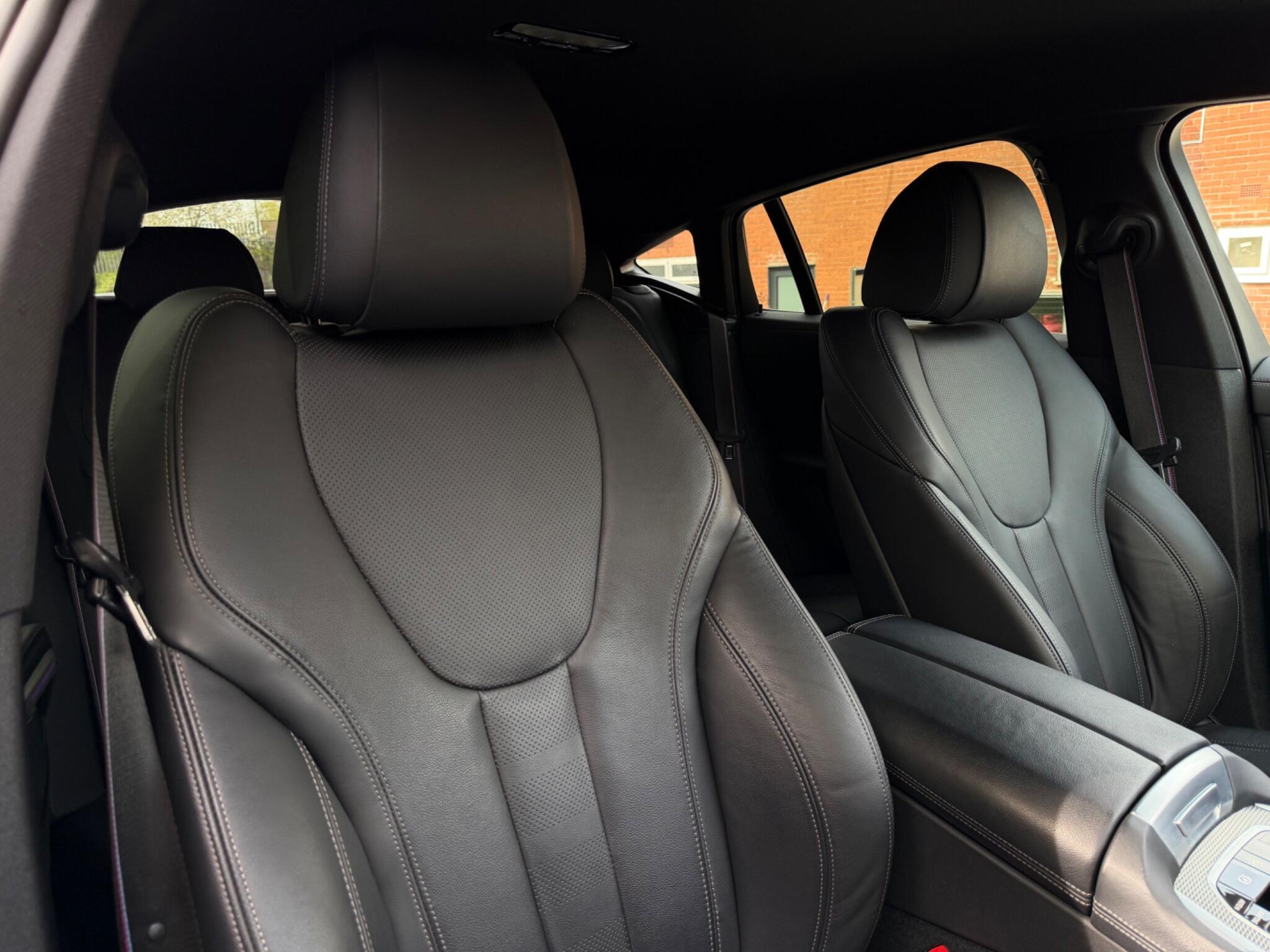 BMW X6 view 19