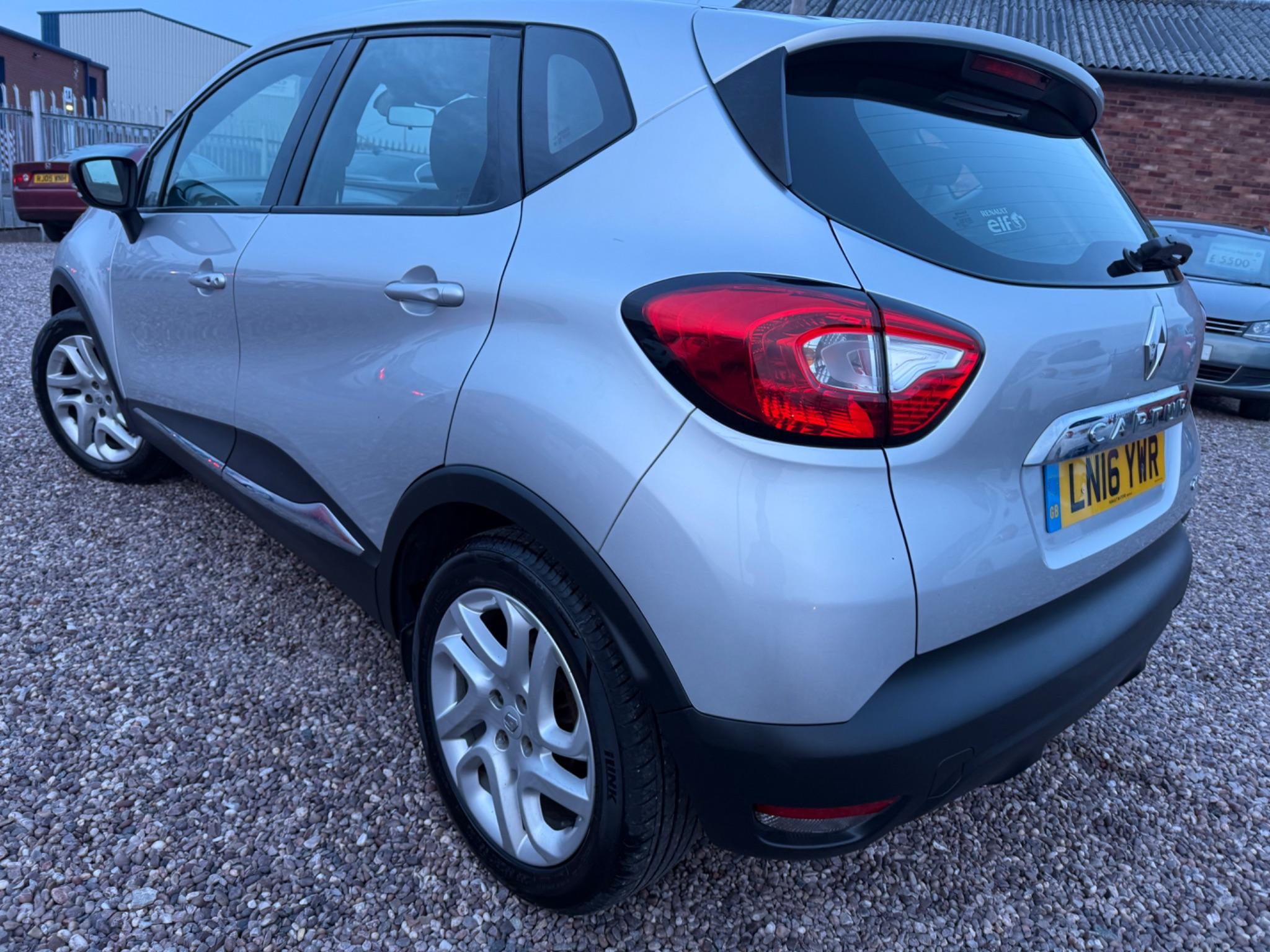 Renault Captur view 13