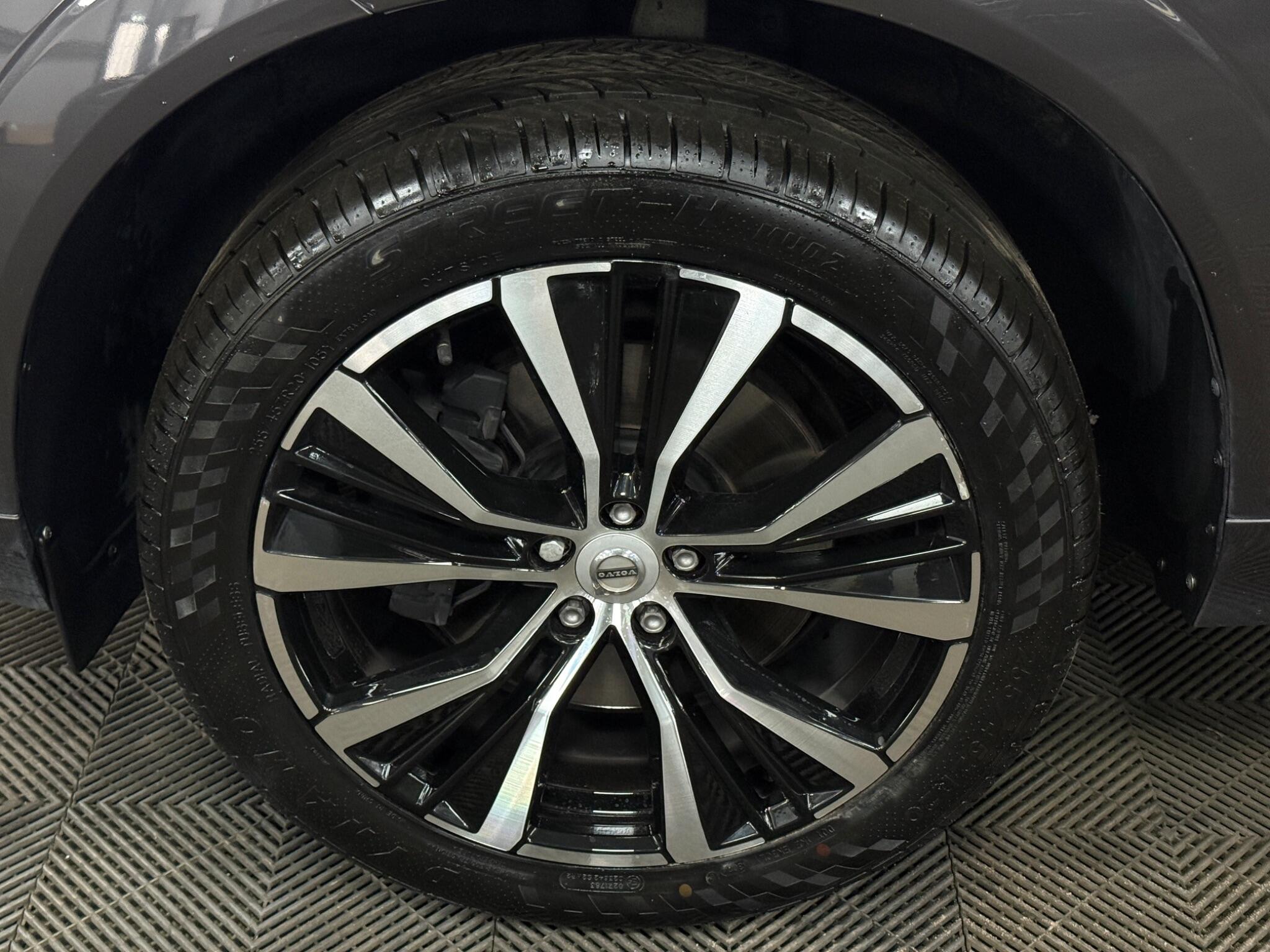 Volvo XC60 view 41