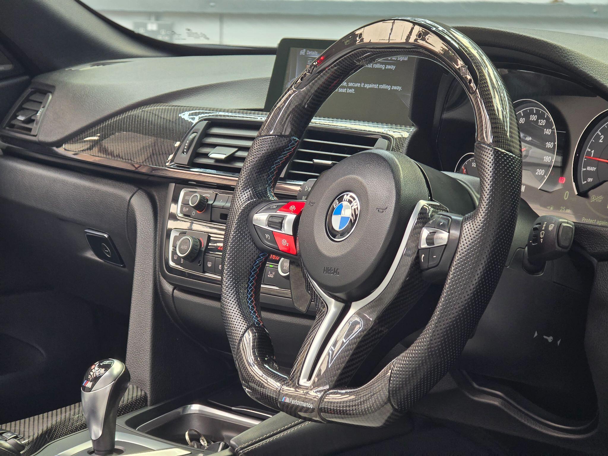 BMW M4 view 21