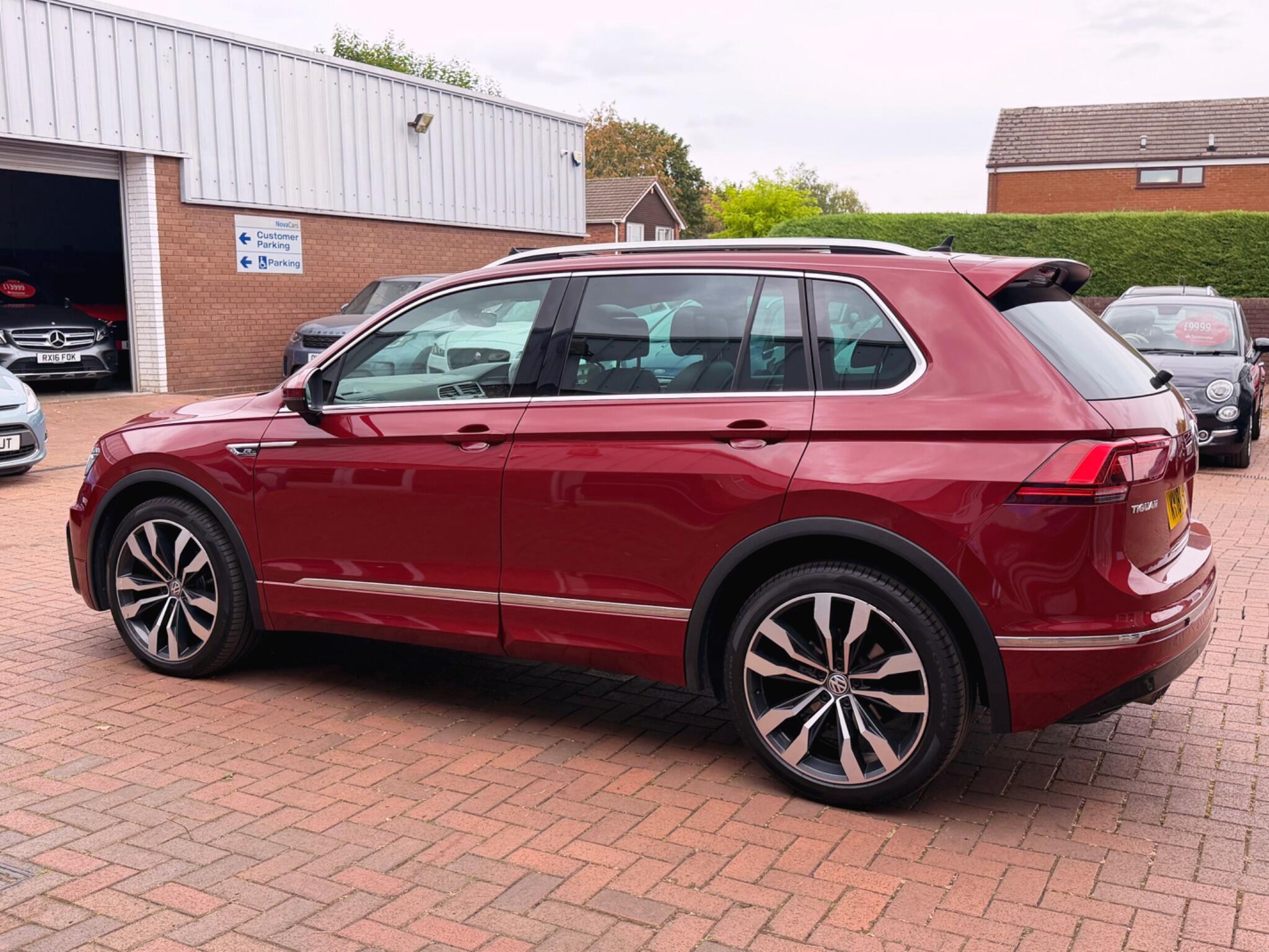 Volkswagen Tiguan view 29