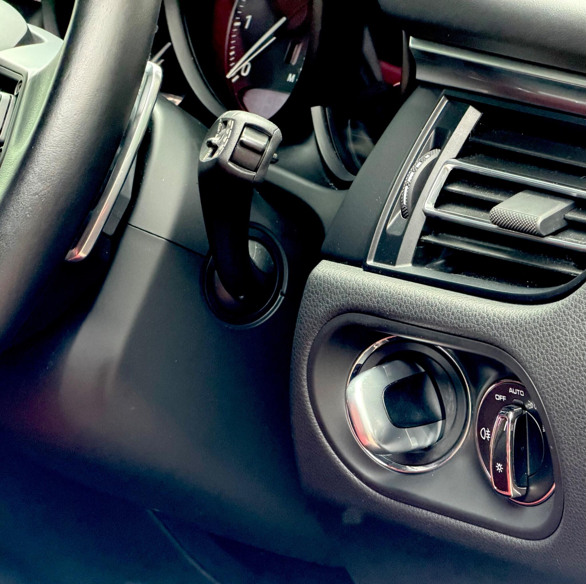 Porsche Macan view 6