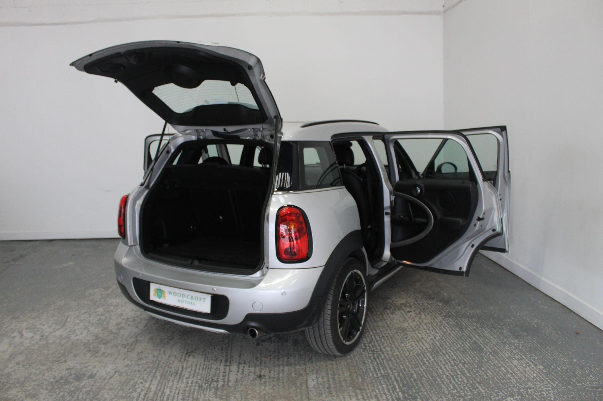 Mini Countryman view 20