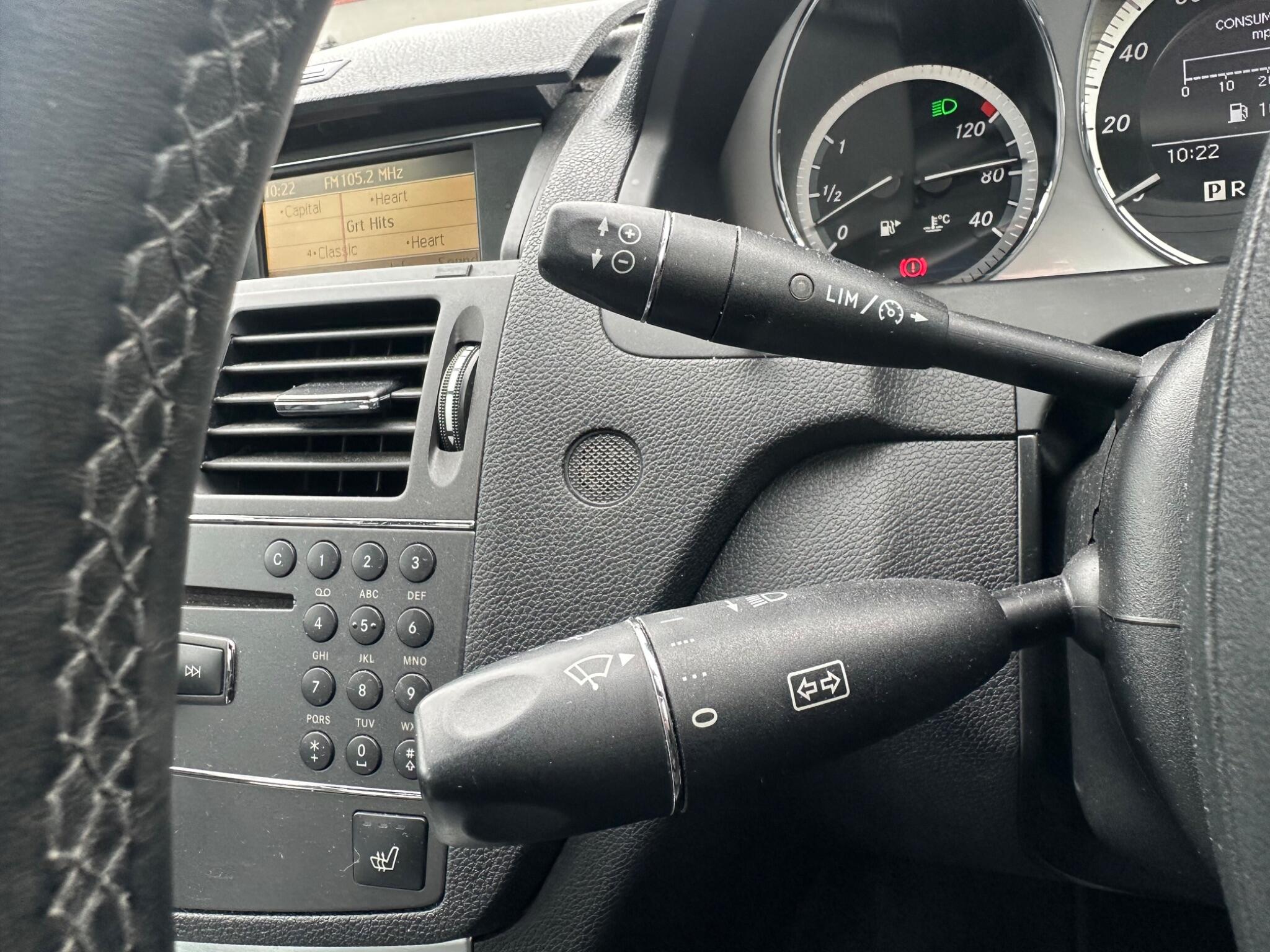 Mercedes-Benz C Class view 13