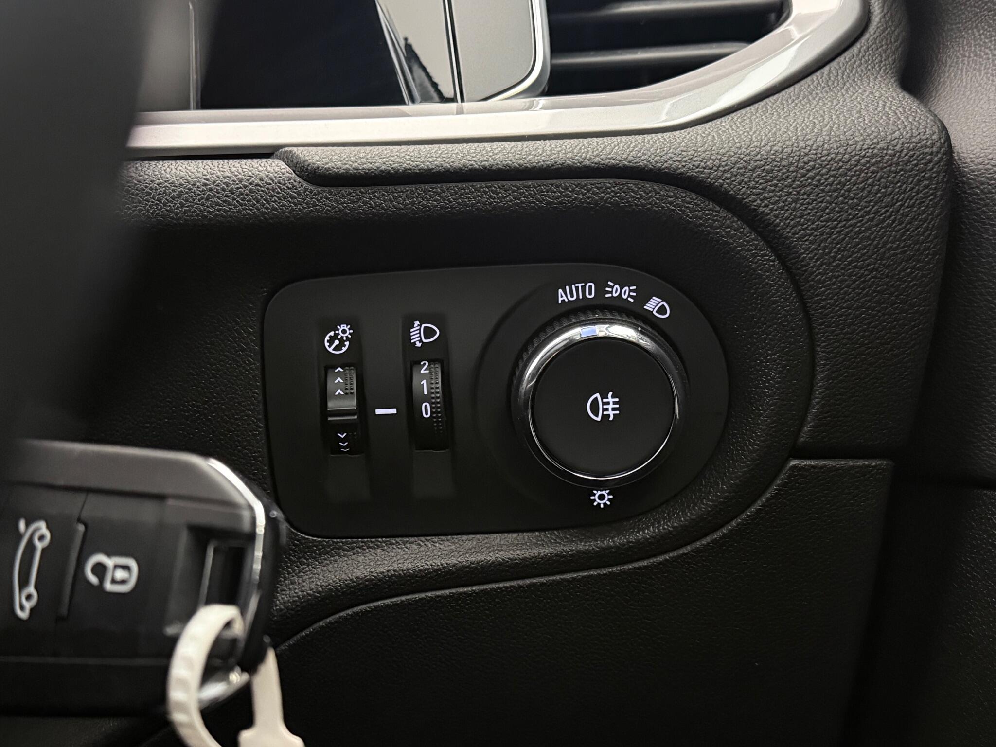 Vauxhall Grandland view 21
