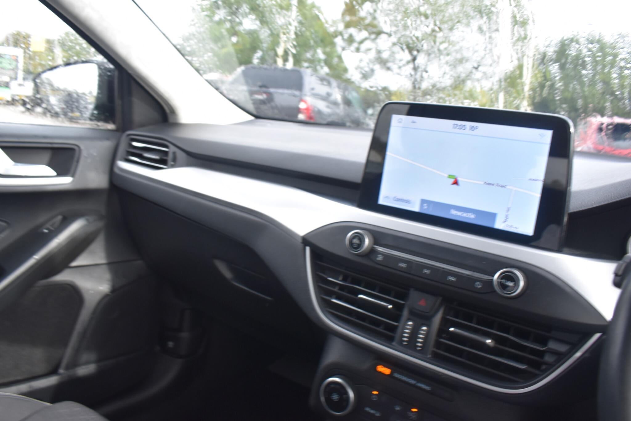 Focus - 1.5 EcoBlue Zetec Euro 6 (s/s) 5dr - Image 19