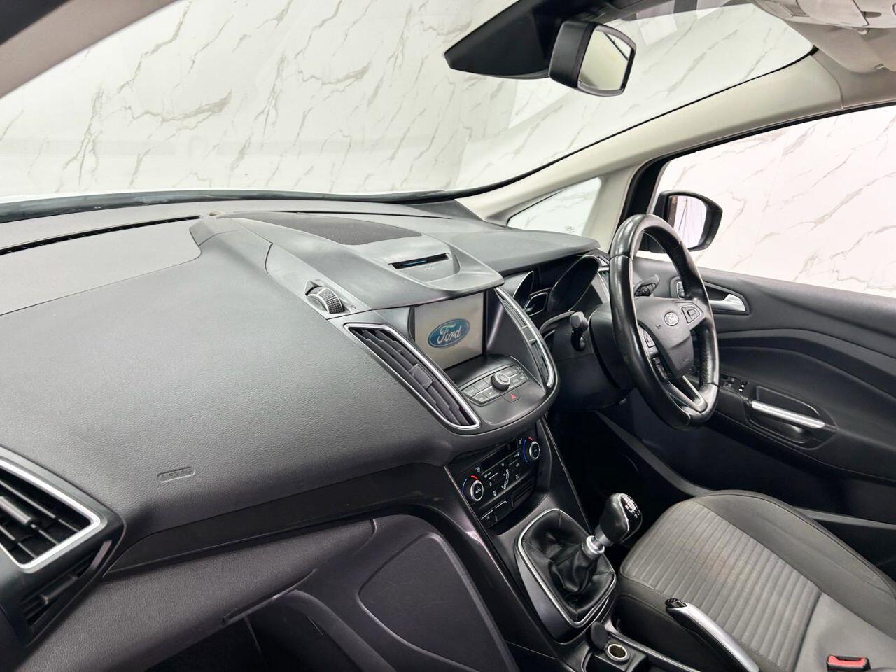 Ford C-Max view 14