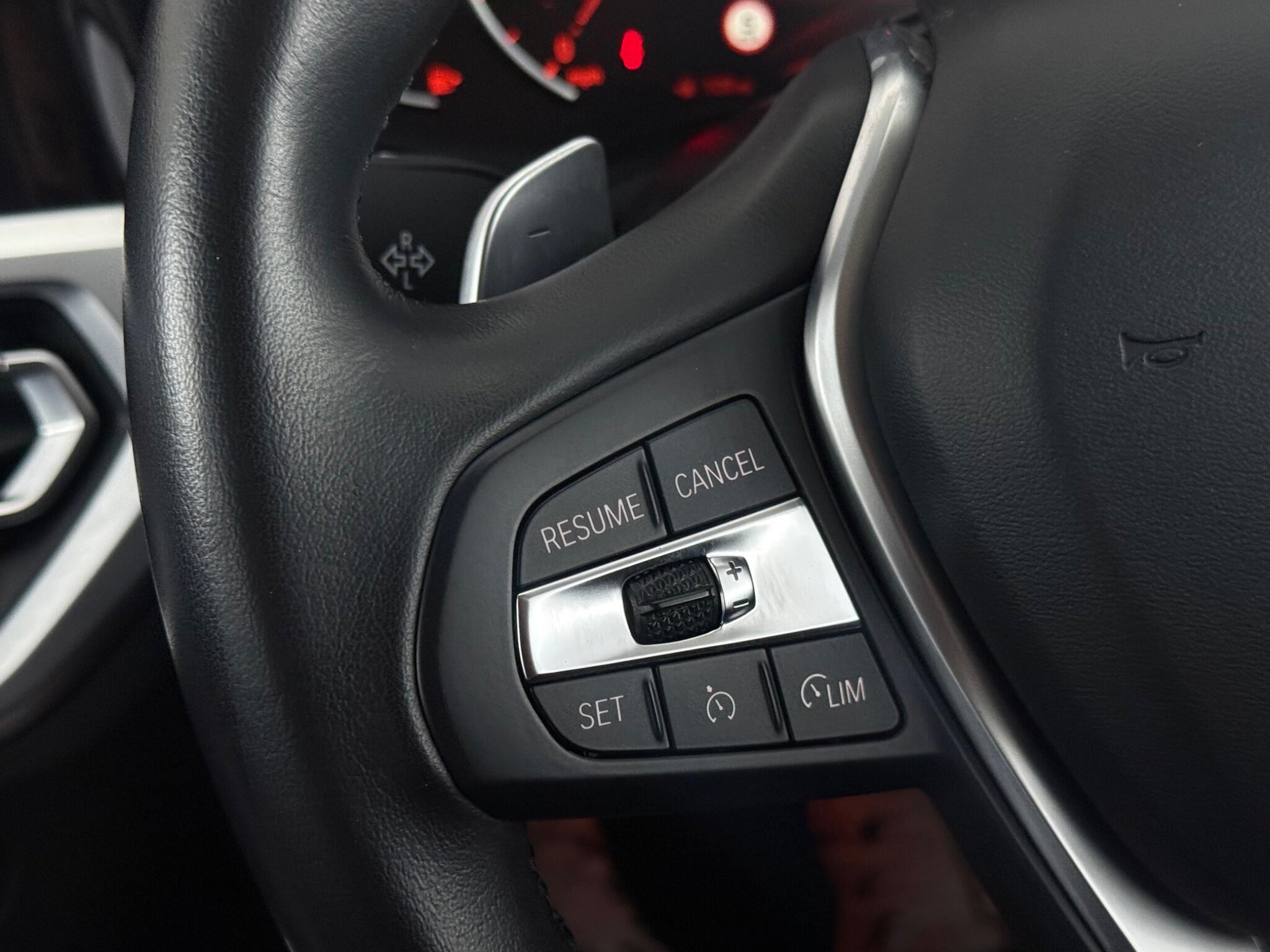 BMW 3 Series view 13