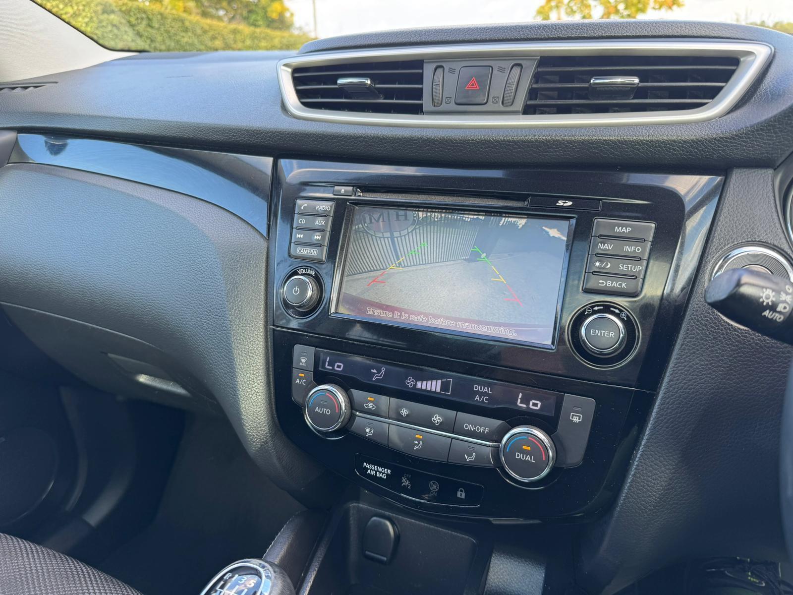2014 Nissan Qashqai image 18