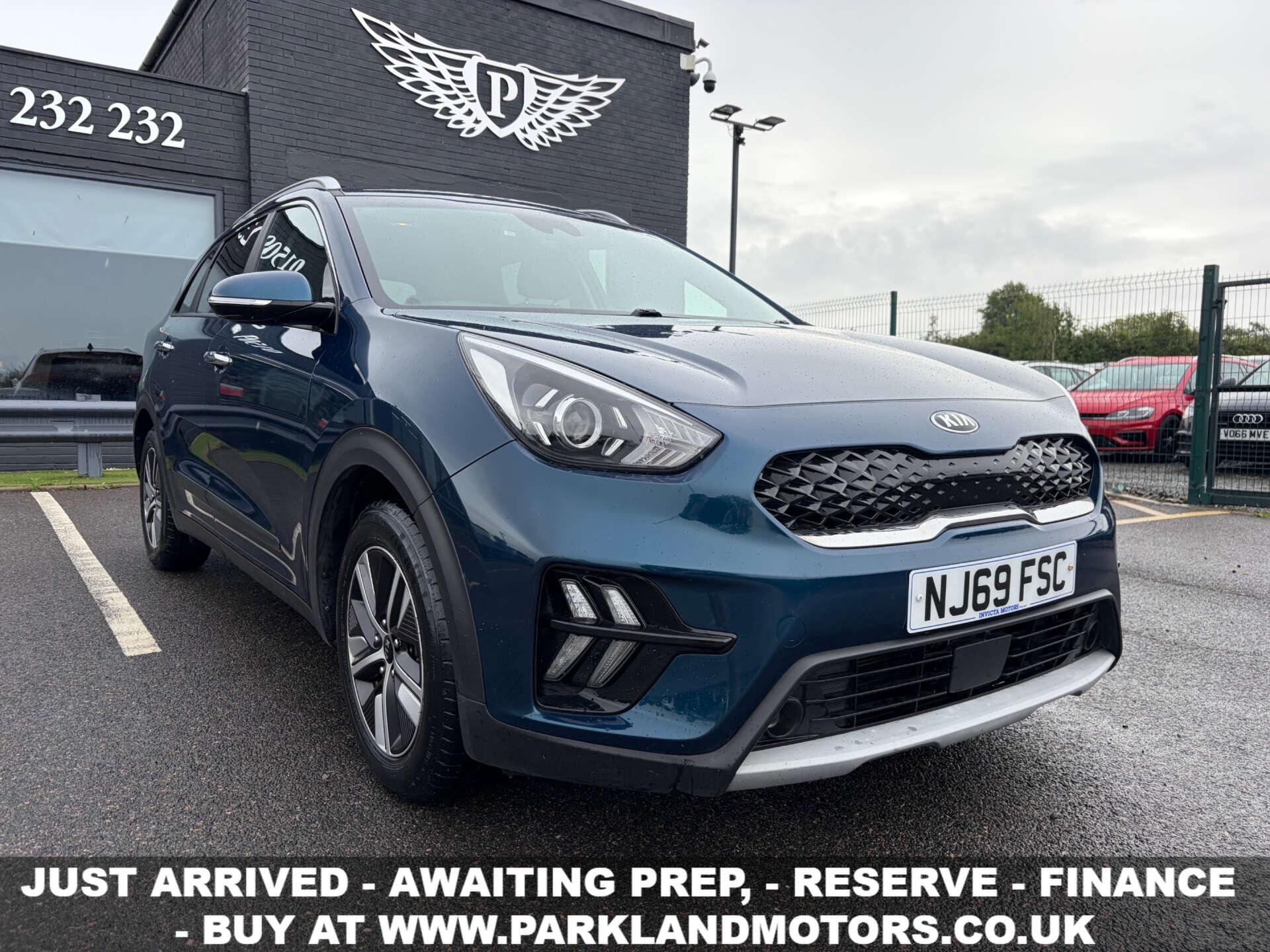 Kia Niro main image